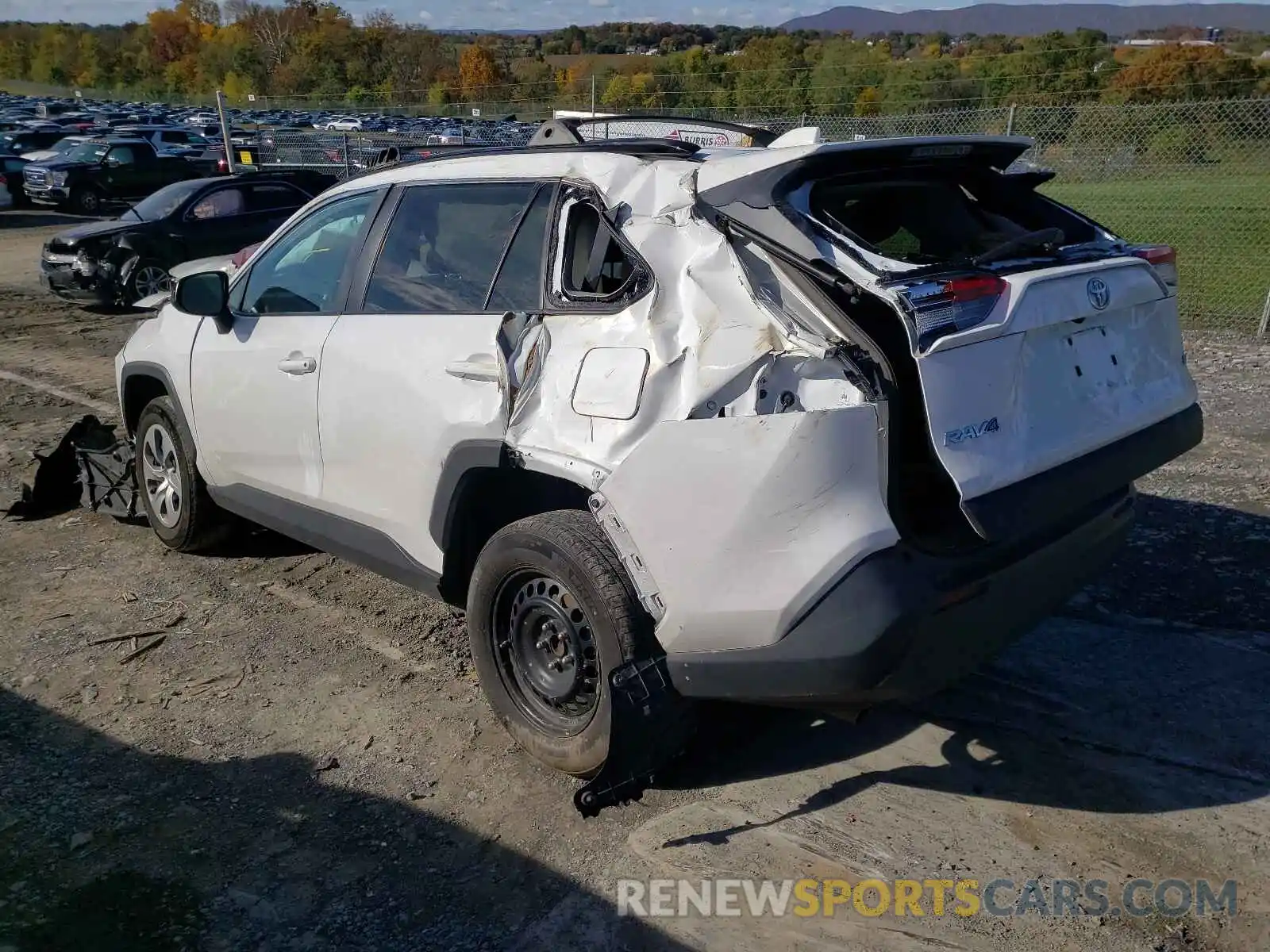 3 Photograph of a damaged car 2T3H1RFV4LW060290 TOYOTA RAV4 2020