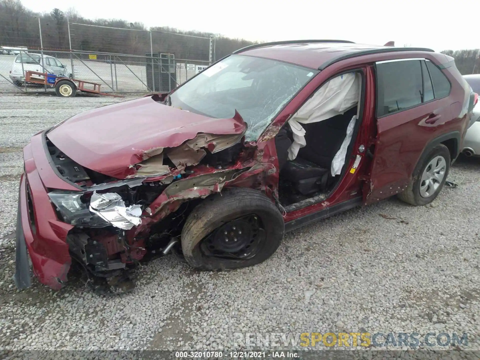 6 Photograph of a damaged car 2T3H1RFV4LW067515 TOYOTA RAV4 2020