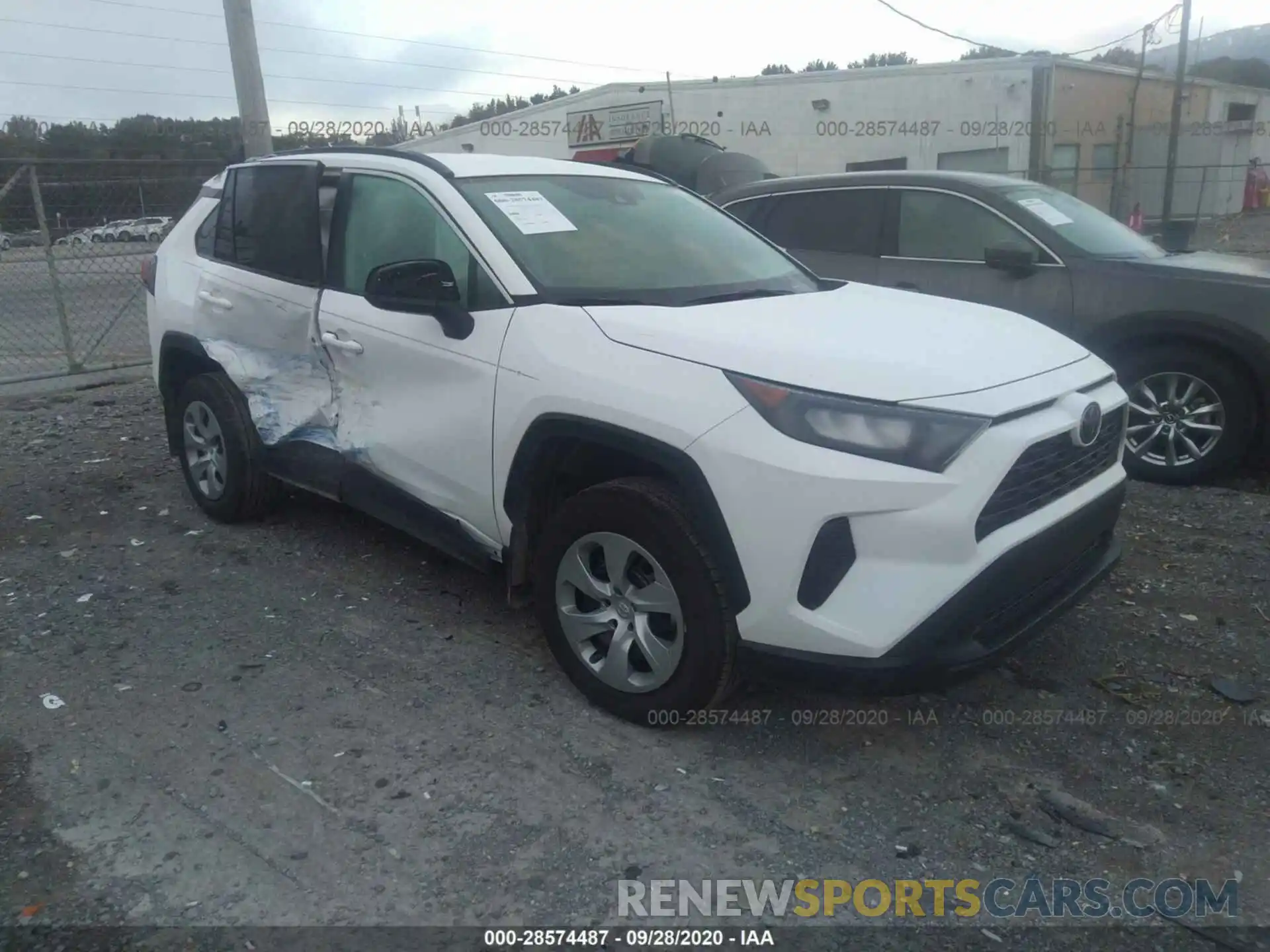 1 Photograph of a damaged car 2T3H1RFV4LW068812 TOYOTA RAV4 2020