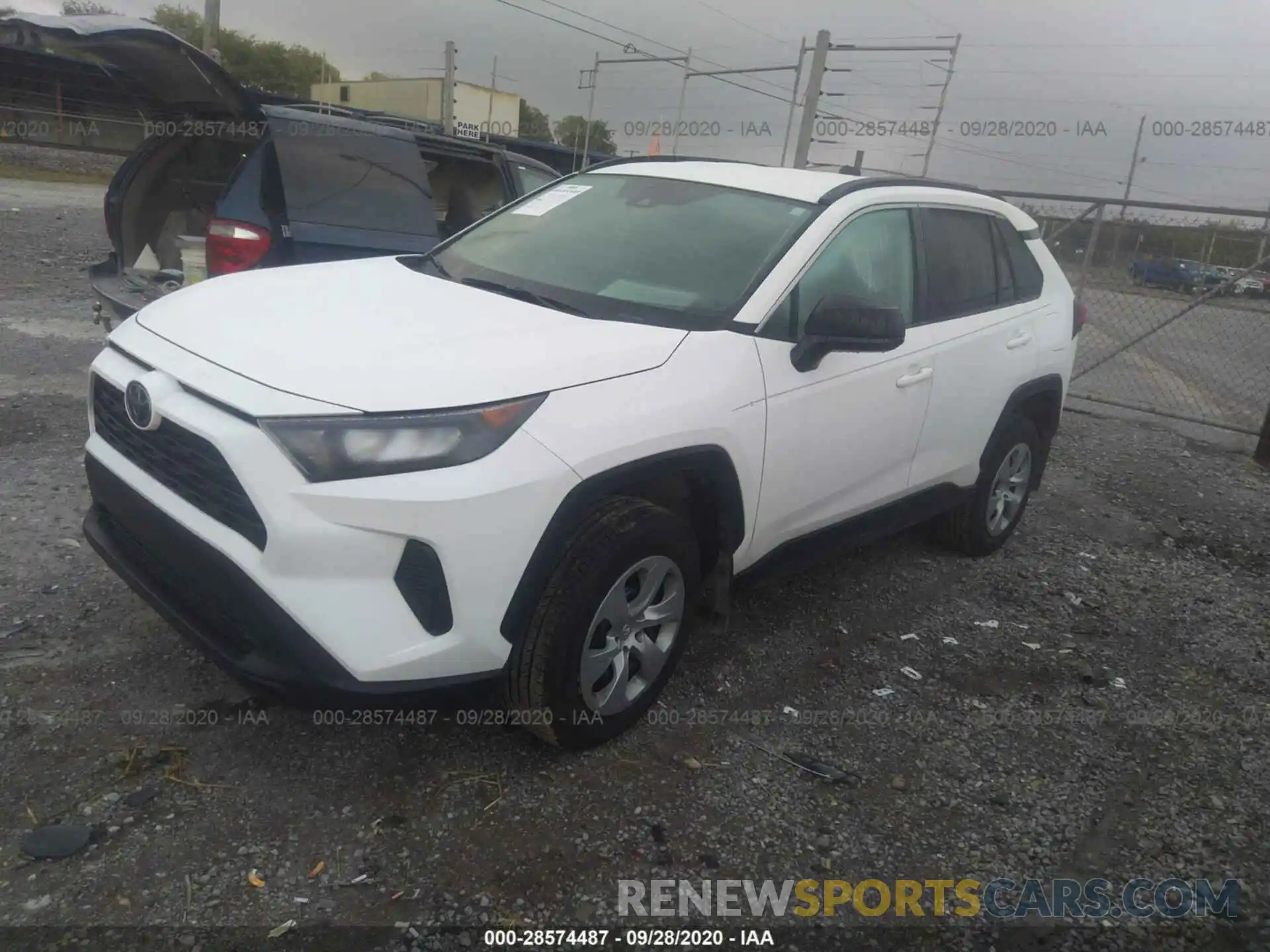 2 Photograph of a damaged car 2T3H1RFV4LW068812 TOYOTA RAV4 2020