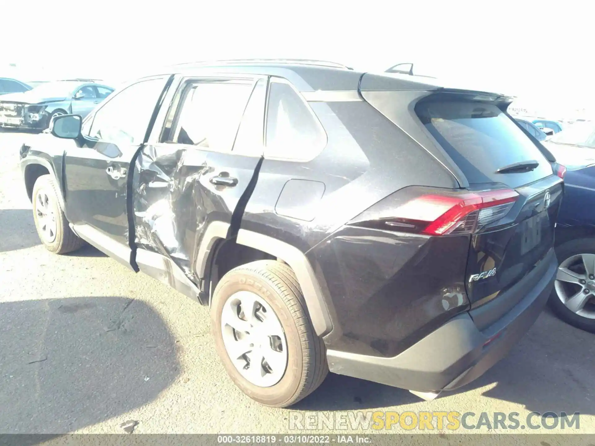 3 Photograph of a damaged car 2T3H1RFV4LW069653 TOYOTA RAV4 2020