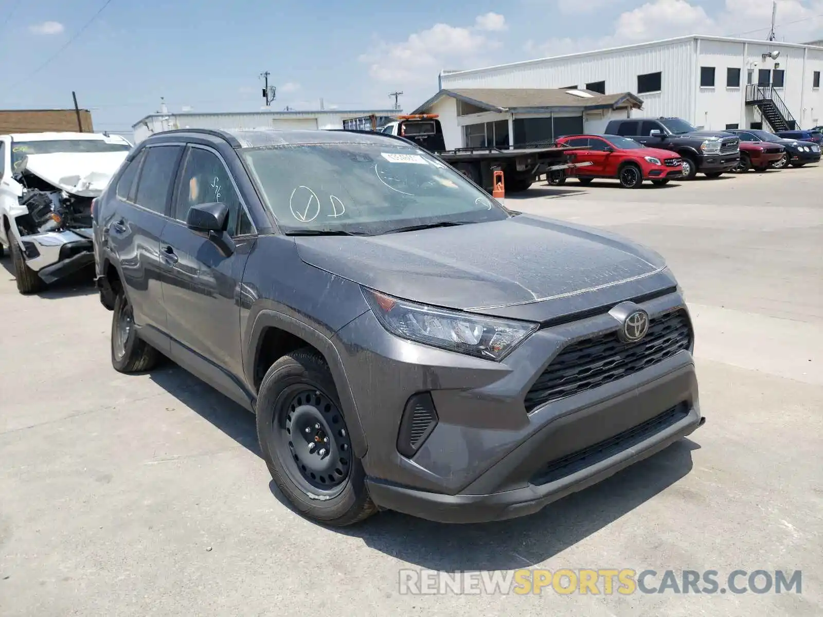 1 Photograph of a damaged car 2T3H1RFV4LW088560 TOYOTA RAV4 2020