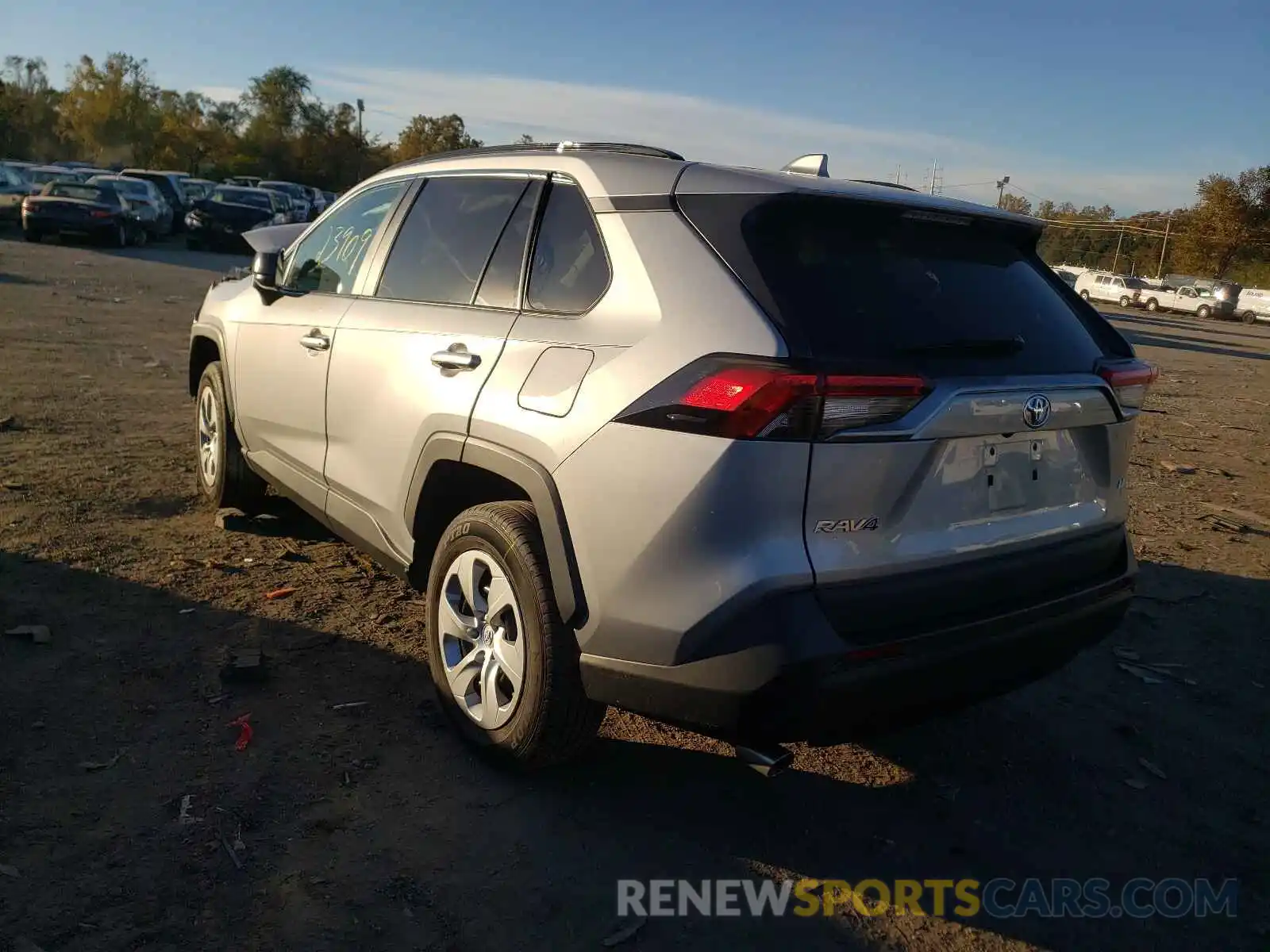 3 Photograph of a damaged car 2T3H1RFV4LW097582 TOYOTA RAV4 2020