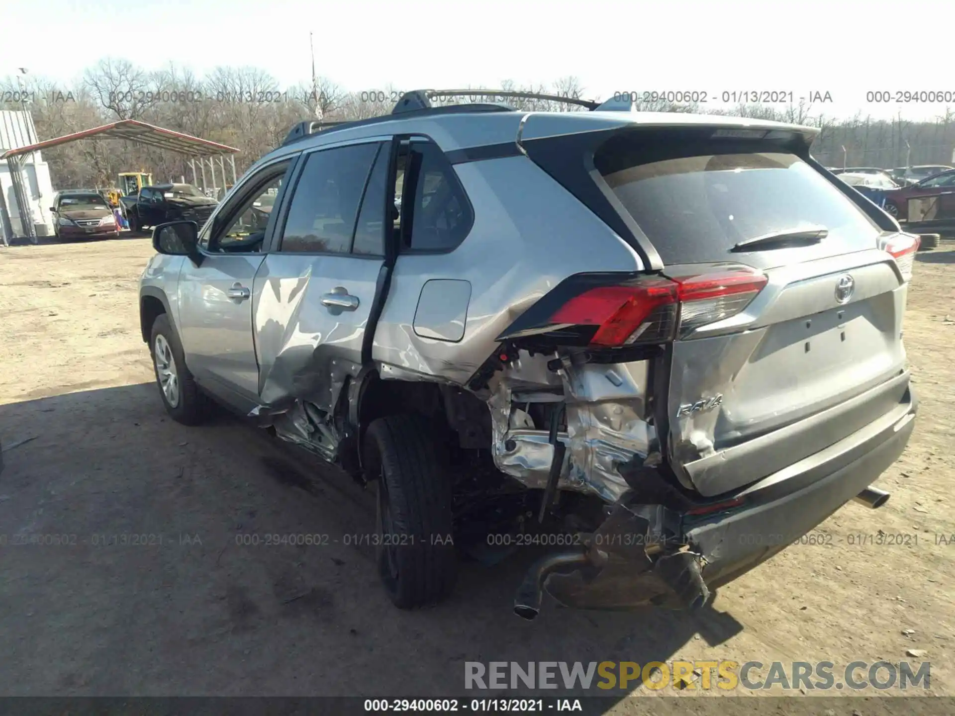 6 Photograph of a damaged car 2T3H1RFV4LW098070 TOYOTA RAV4 2020