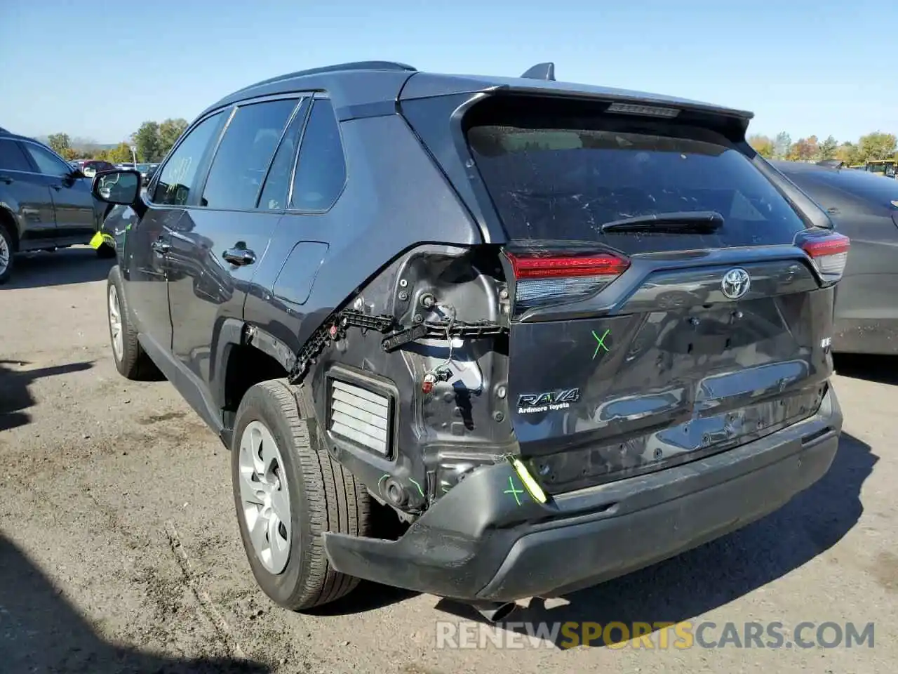 3 Photograph of a damaged car 2T3H1RFV4LW099235 TOYOTA RAV4 2020