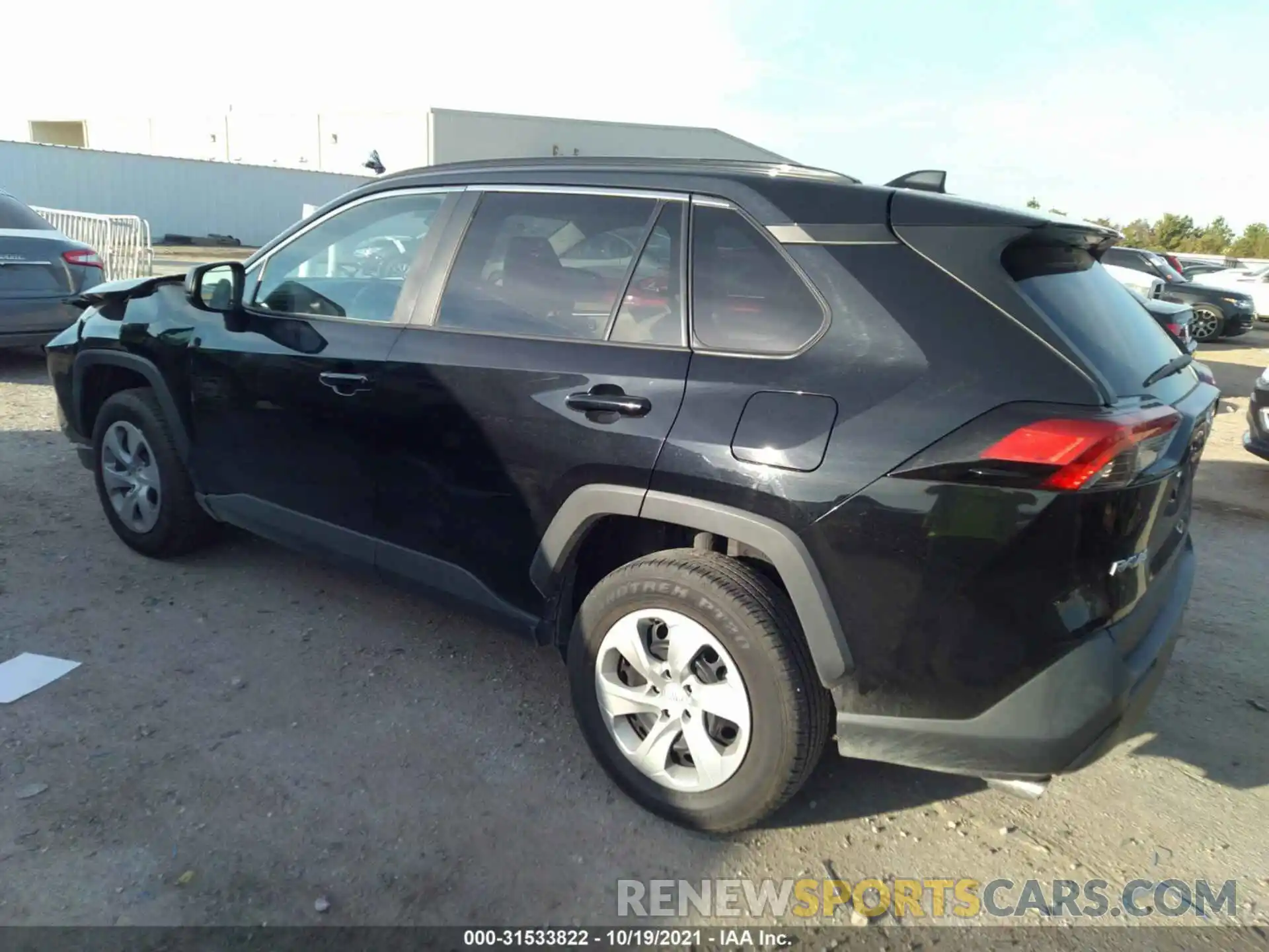 3 Photograph of a damaged car 2T3H1RFV5LC035142 TOYOTA RAV4 2020