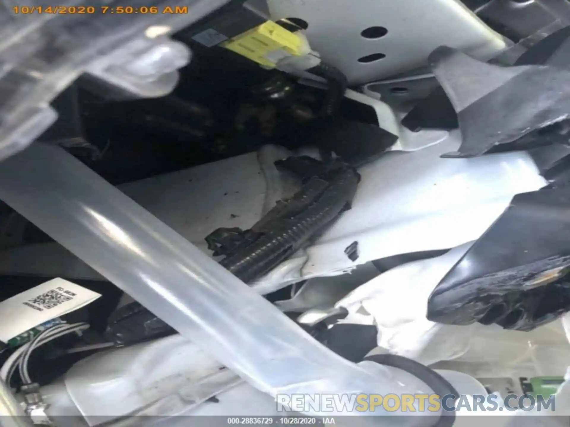 17 Photograph of a damaged car 2T3H1RFV5LC036176 TOYOTA RAV4 2020