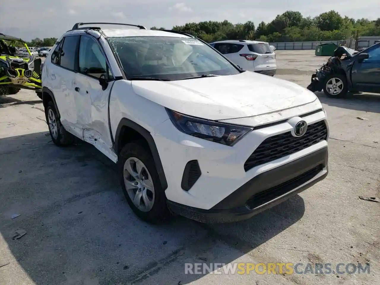 1 Photograph of a damaged car 2T3H1RFV5LC036999 TOYOTA RAV4 2020