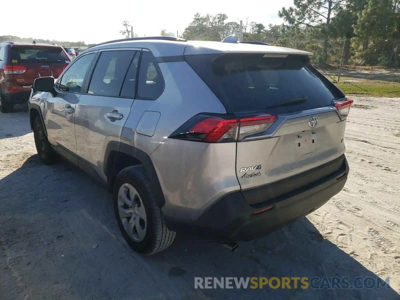 3 Photograph of a damaged car 2T3H1RFV5LC039370 TOYOTA RAV4 2020