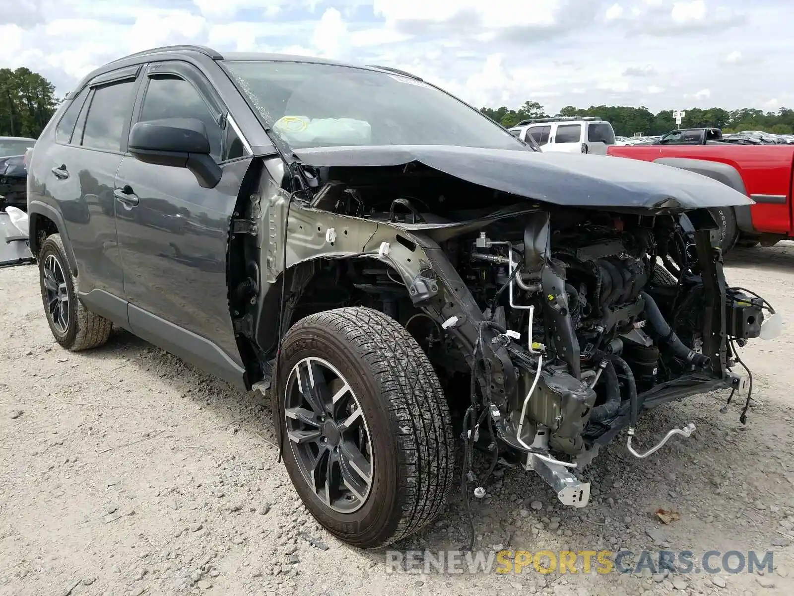 1 Photograph of a damaged car 2T3H1RFV5LC042902 TOYOTA RAV4 2020