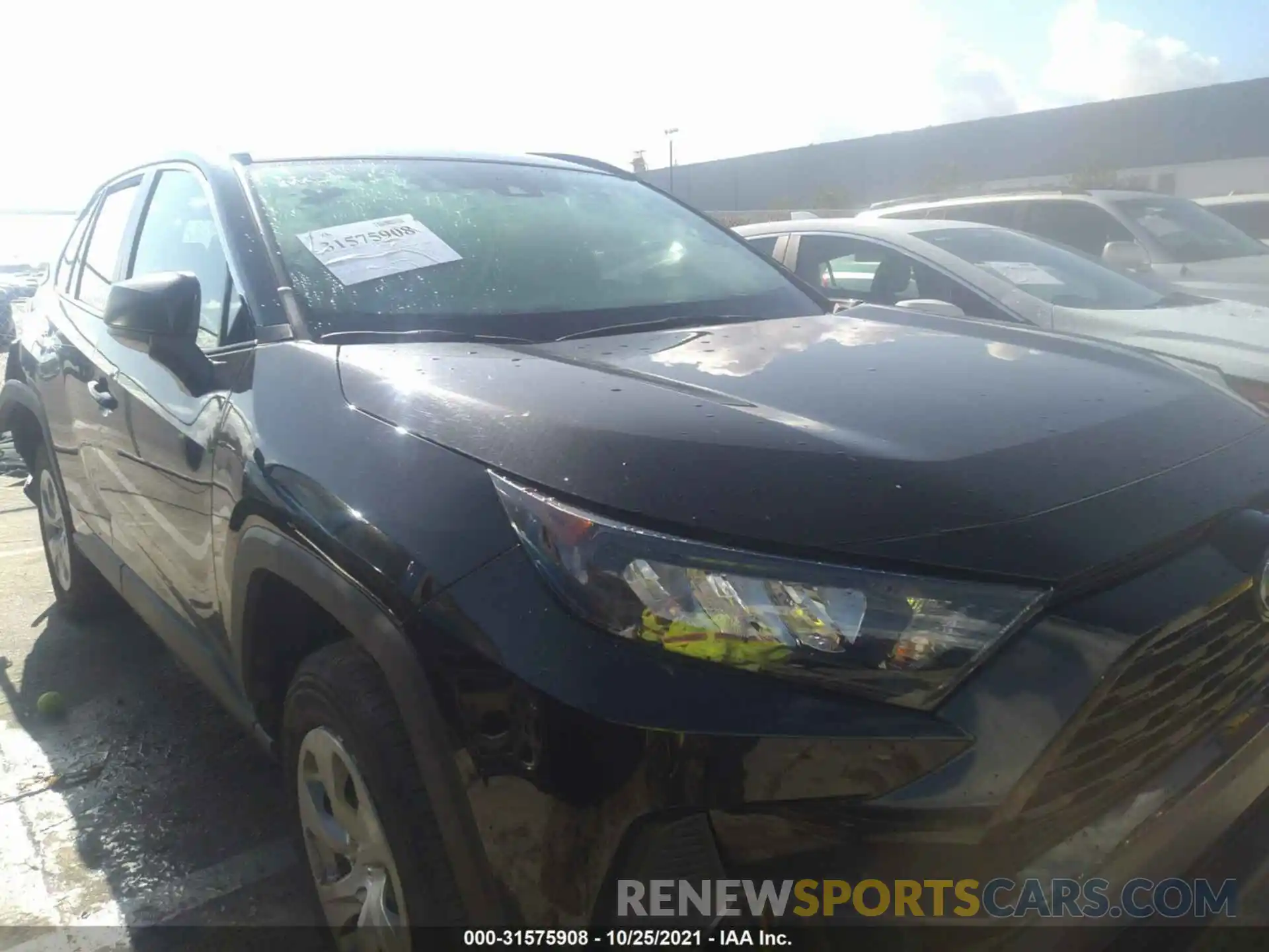 1 Photograph of a damaged car 2T3H1RFV5LC046822 TOYOTA RAV4 2020