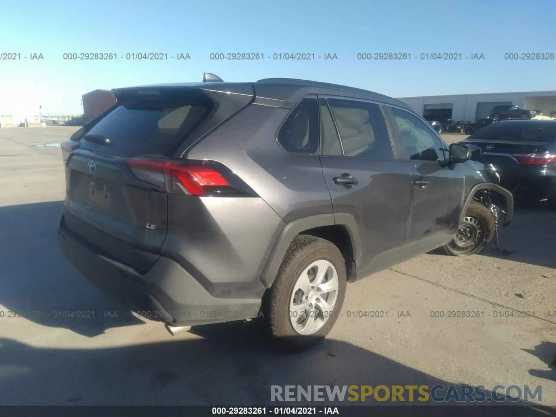 4 Photograph of a damaged car 2T3H1RFV5LC049106 TOYOTA RAV4 2020