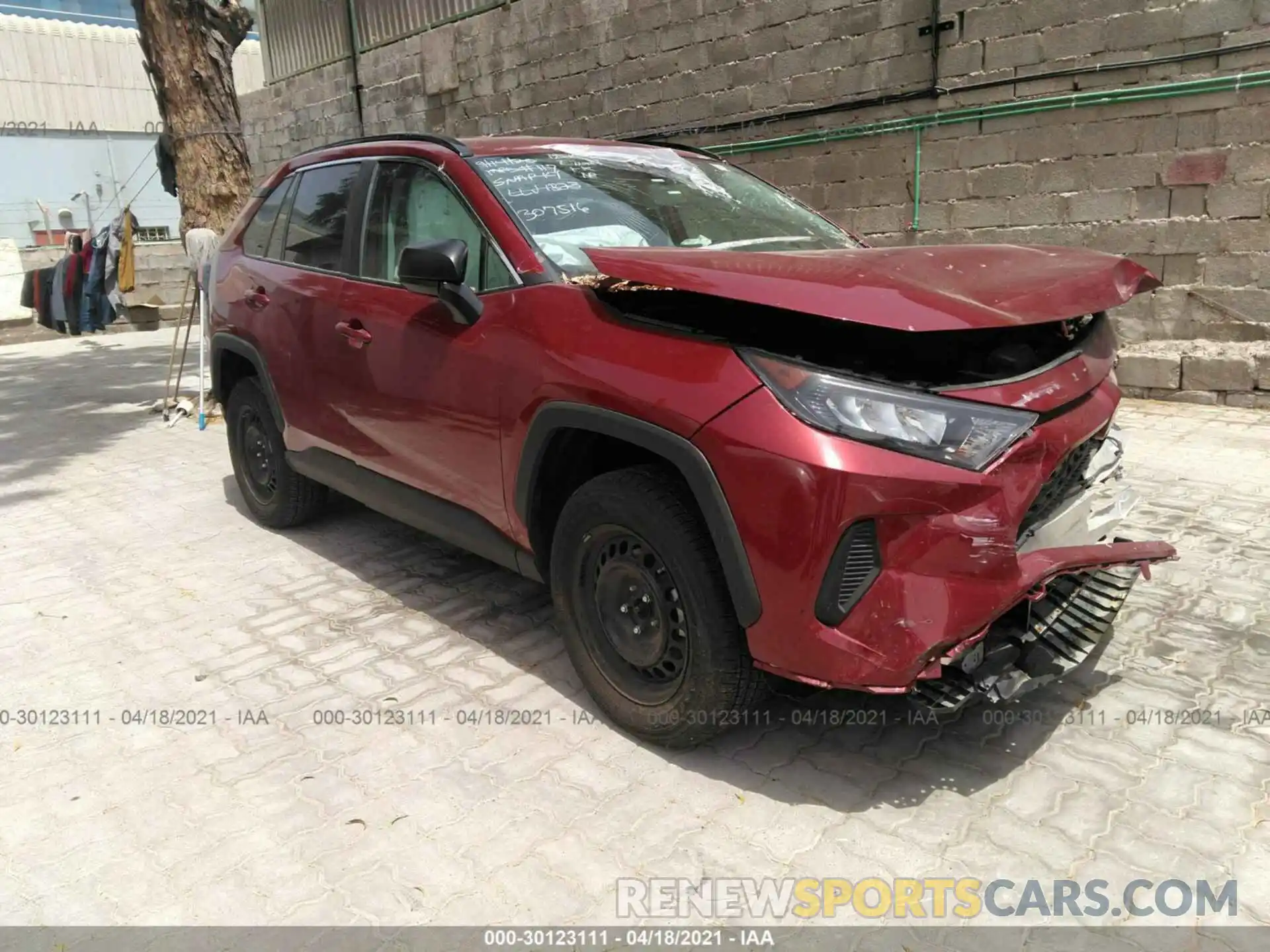 1 Фотография поврежденного автомобиля 2T3H1RFV5LC049753 TOYOTA RAV4 2020