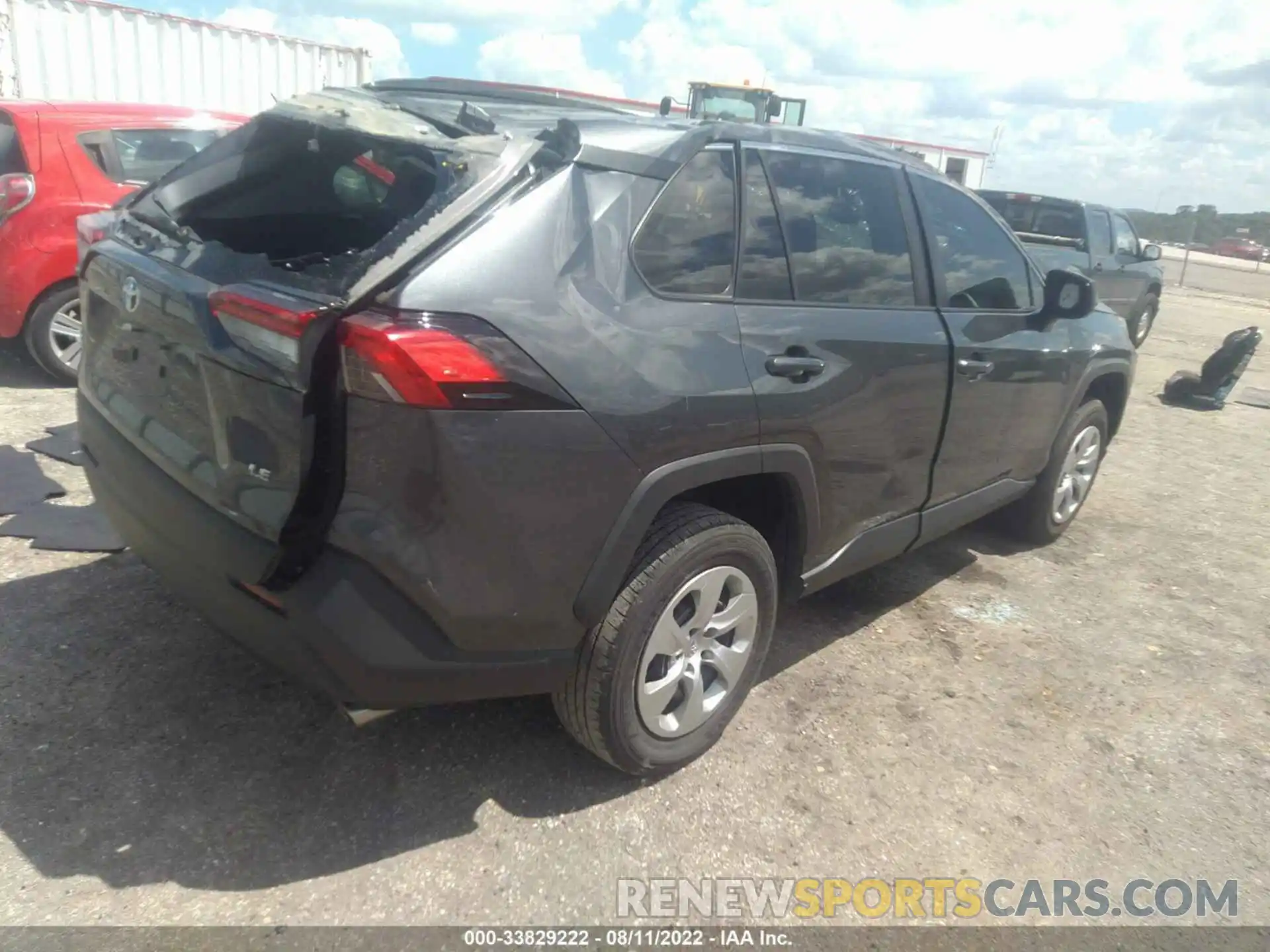 4 Photograph of a damaged car 2T3H1RFV5LC056833 TOYOTA RAV4 2020