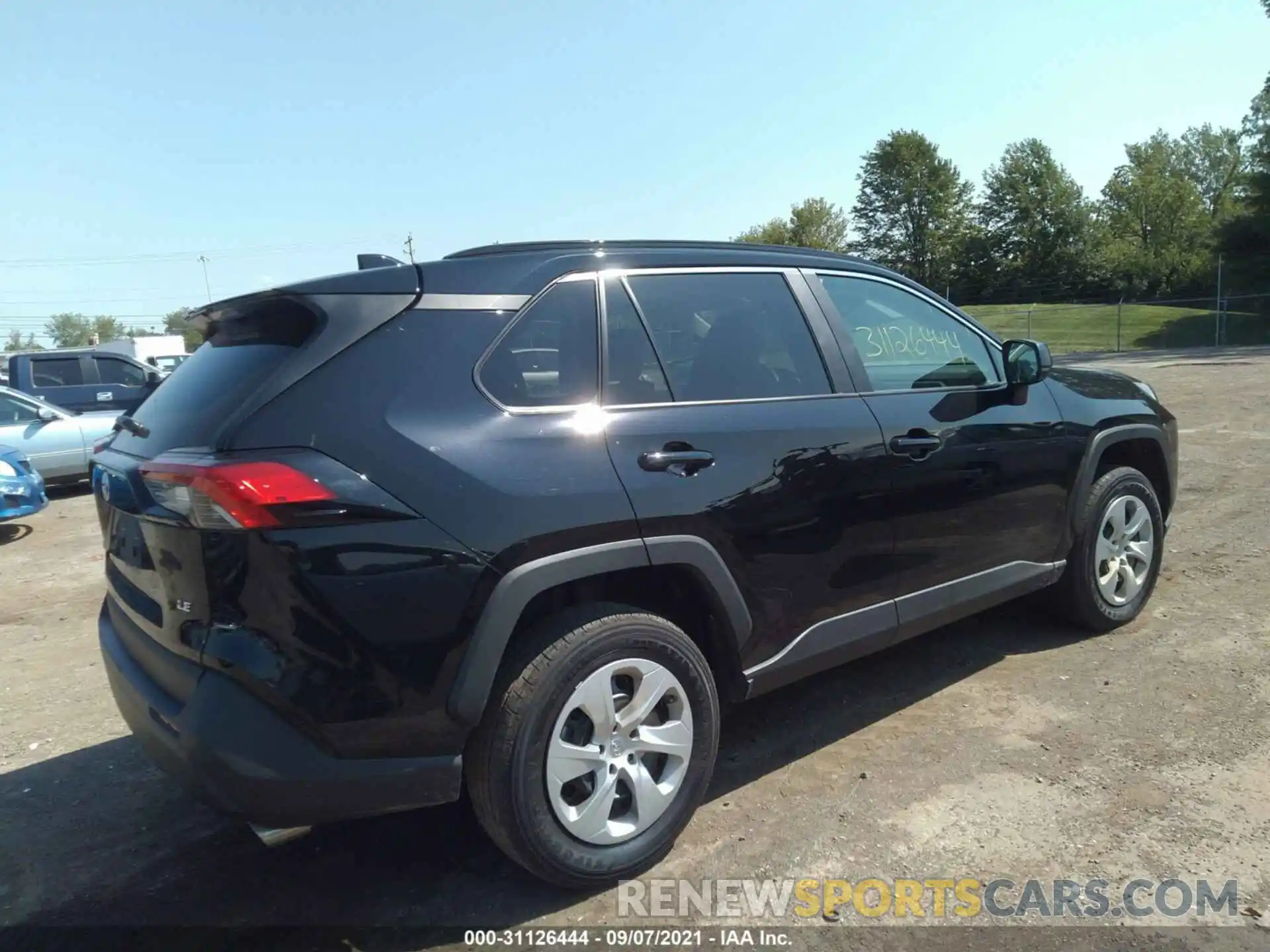 4 Photograph of a damaged car 2T3H1RFV5LC057674 TOYOTA RAV4 2020