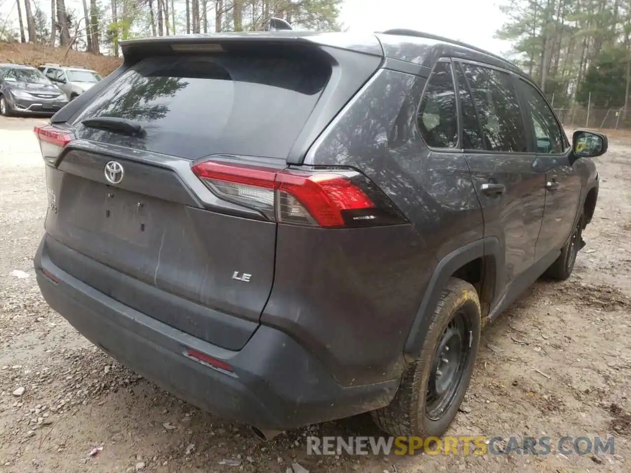 4 Photograph of a damaged car 2T3H1RFV5LC061966 TOYOTA RAV4 2020