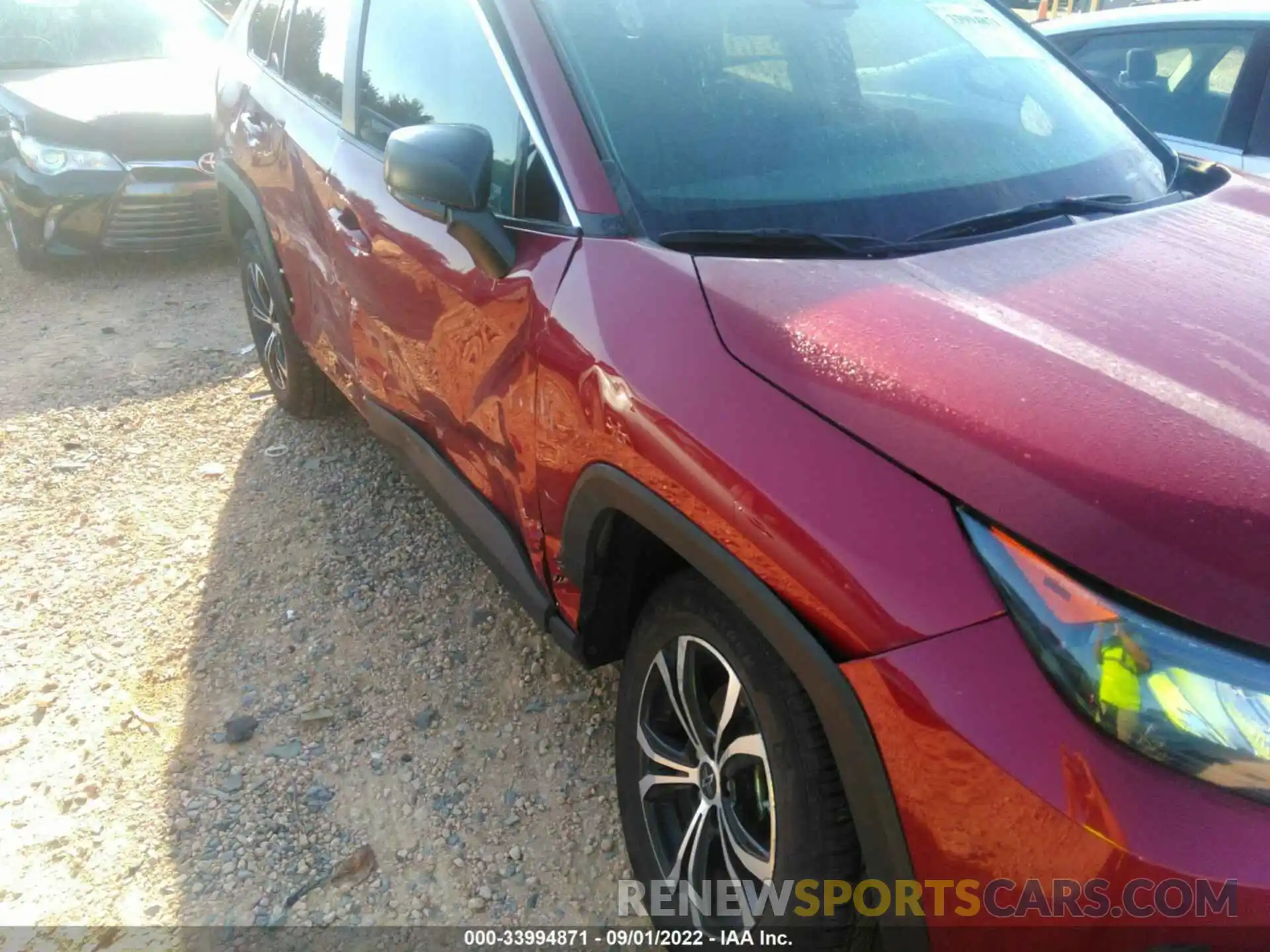 6 Photograph of a damaged car 2T3H1RFV5LC063412 TOYOTA RAV4 2020