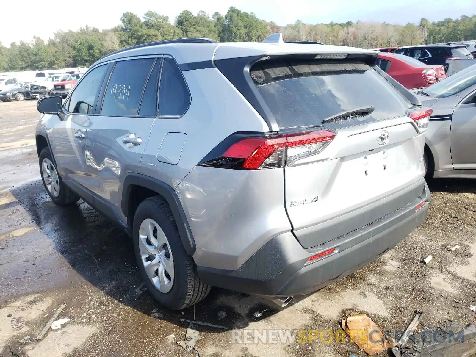 3 Photograph of a damaged car 2T3H1RFV5LC070974 TOYOTA RAV4 2020