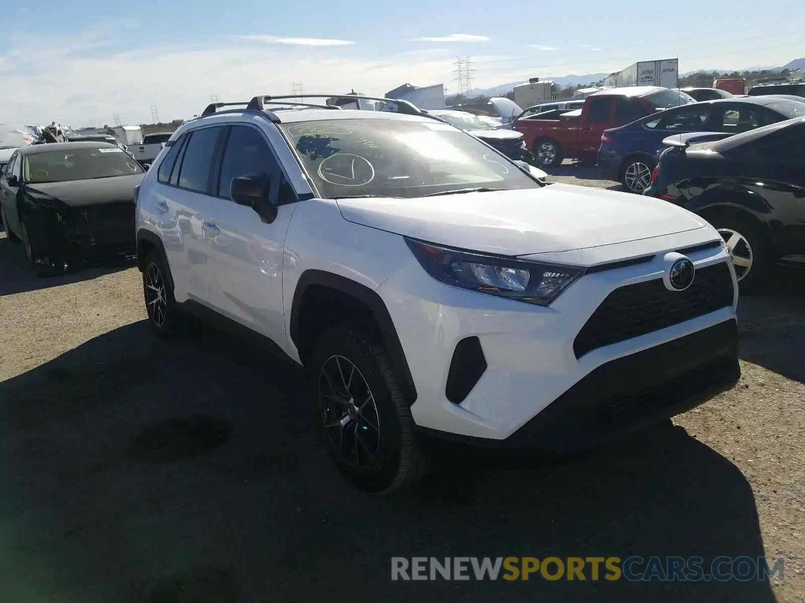 1 Photograph of a damaged car 2T3H1RFV5LC081442 TOYOTA RAV4 2020