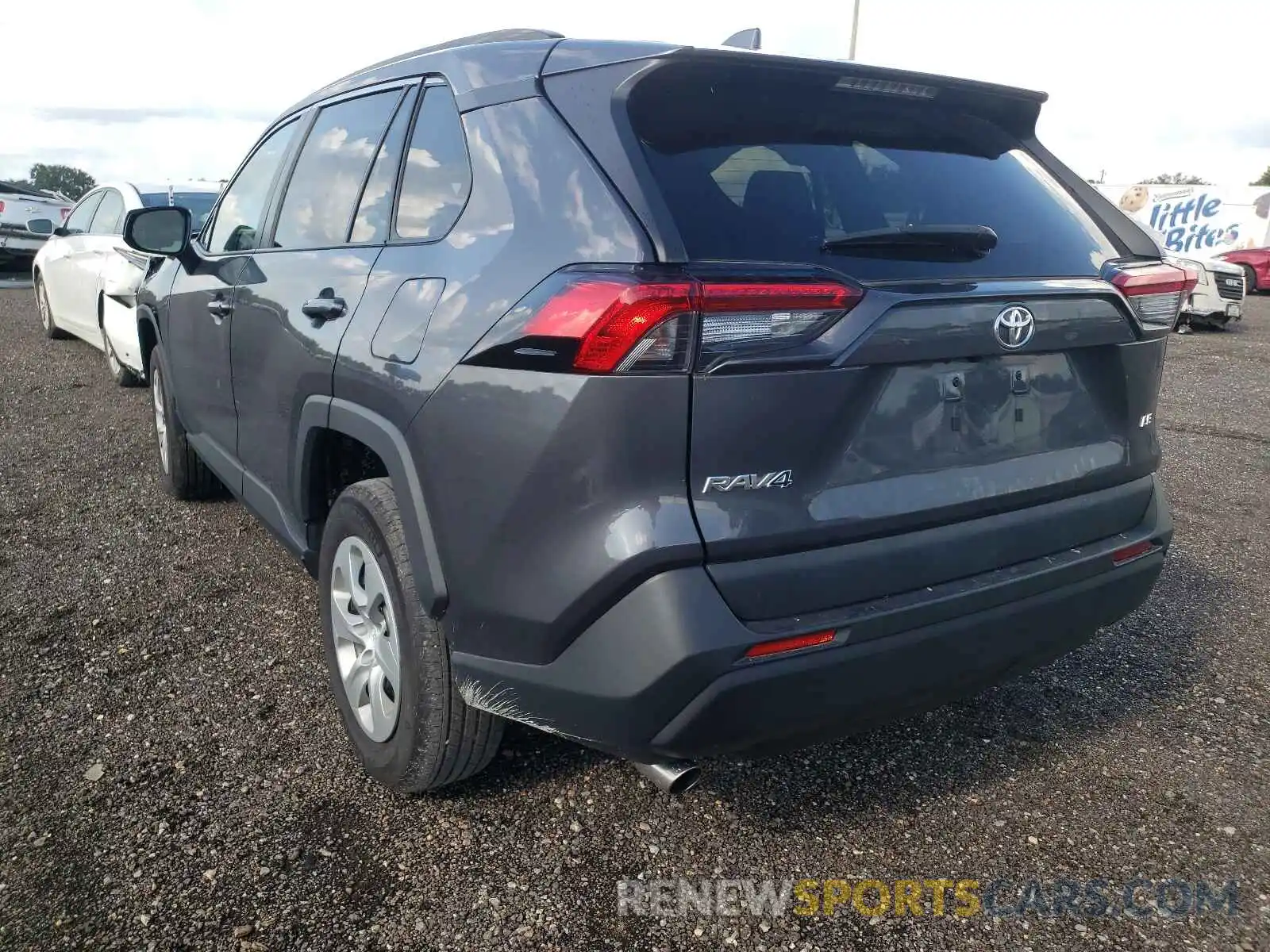 3 Photograph of a damaged car 2T3H1RFV5LW058242 TOYOTA RAV4 2020