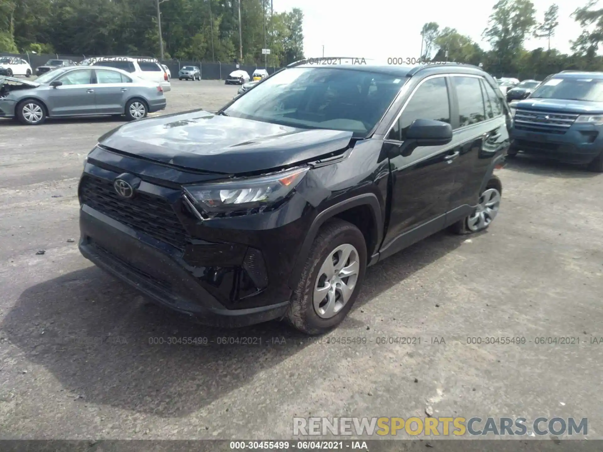 2 Photograph of a damaged car 2T3H1RFV5LW060167 TOYOTA RAV4 2020