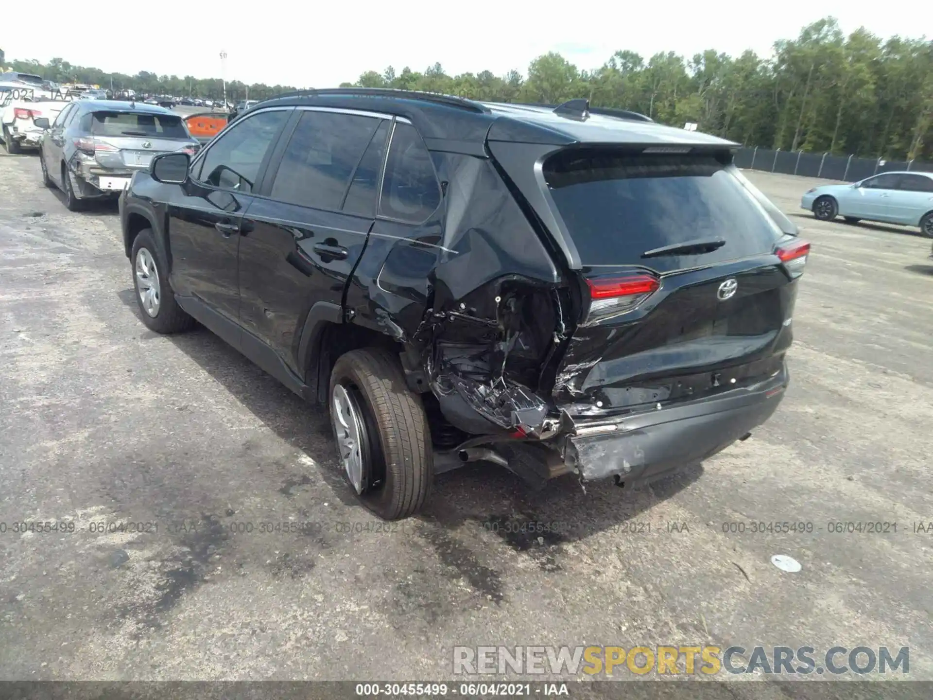 3 Photograph of a damaged car 2T3H1RFV5LW060167 TOYOTA RAV4 2020