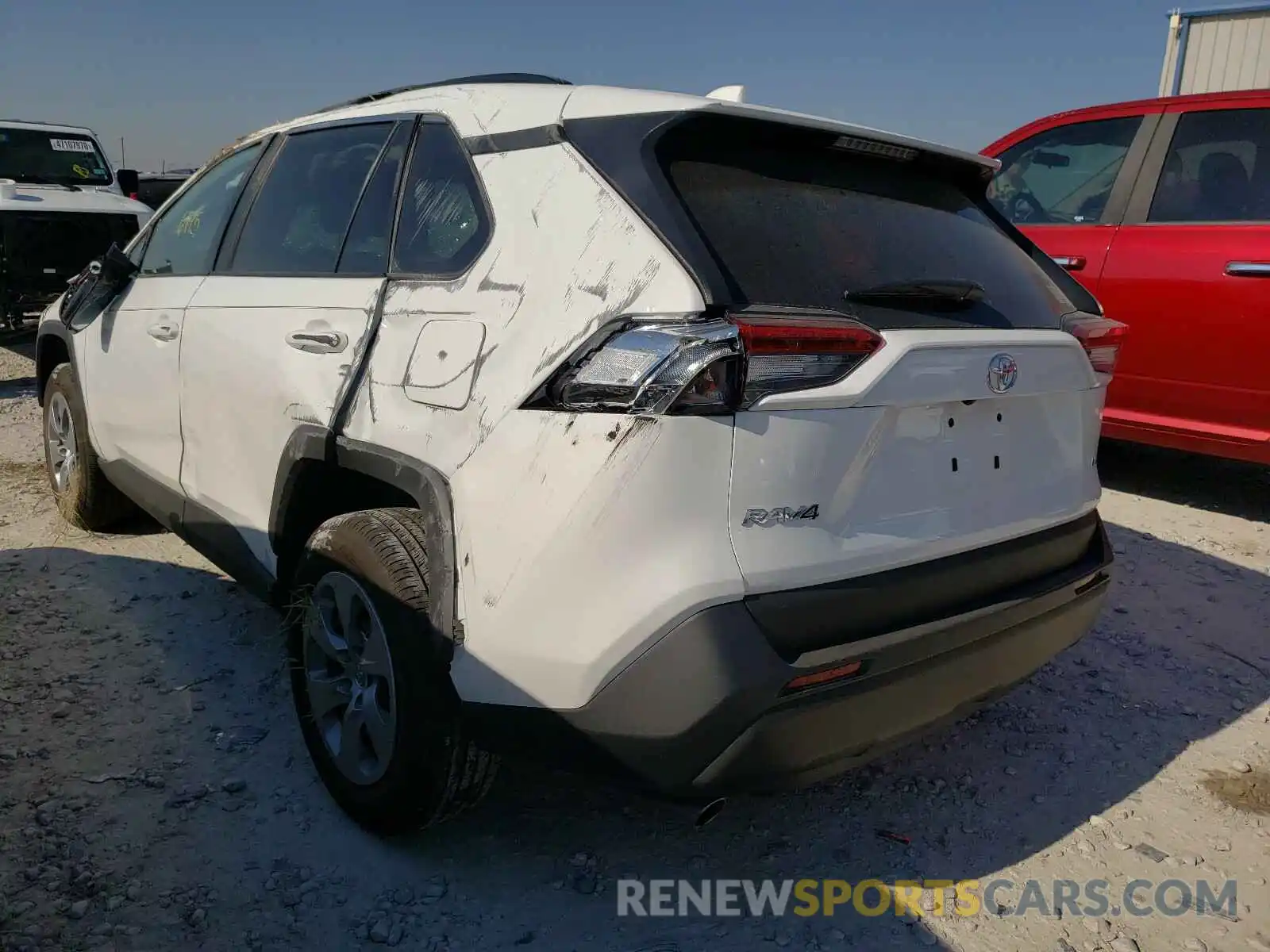 3 Photograph of a damaged car 2T3H1RFV5LW073968 TOYOTA RAV4 2020