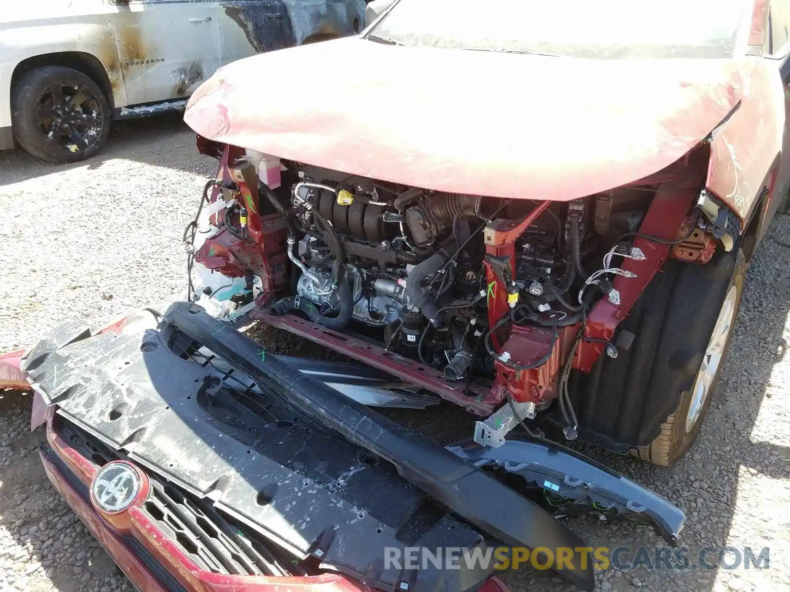 9 Photograph of a damaged car 2T3H1RFV5LW077938 TOYOTA RAV4 2020