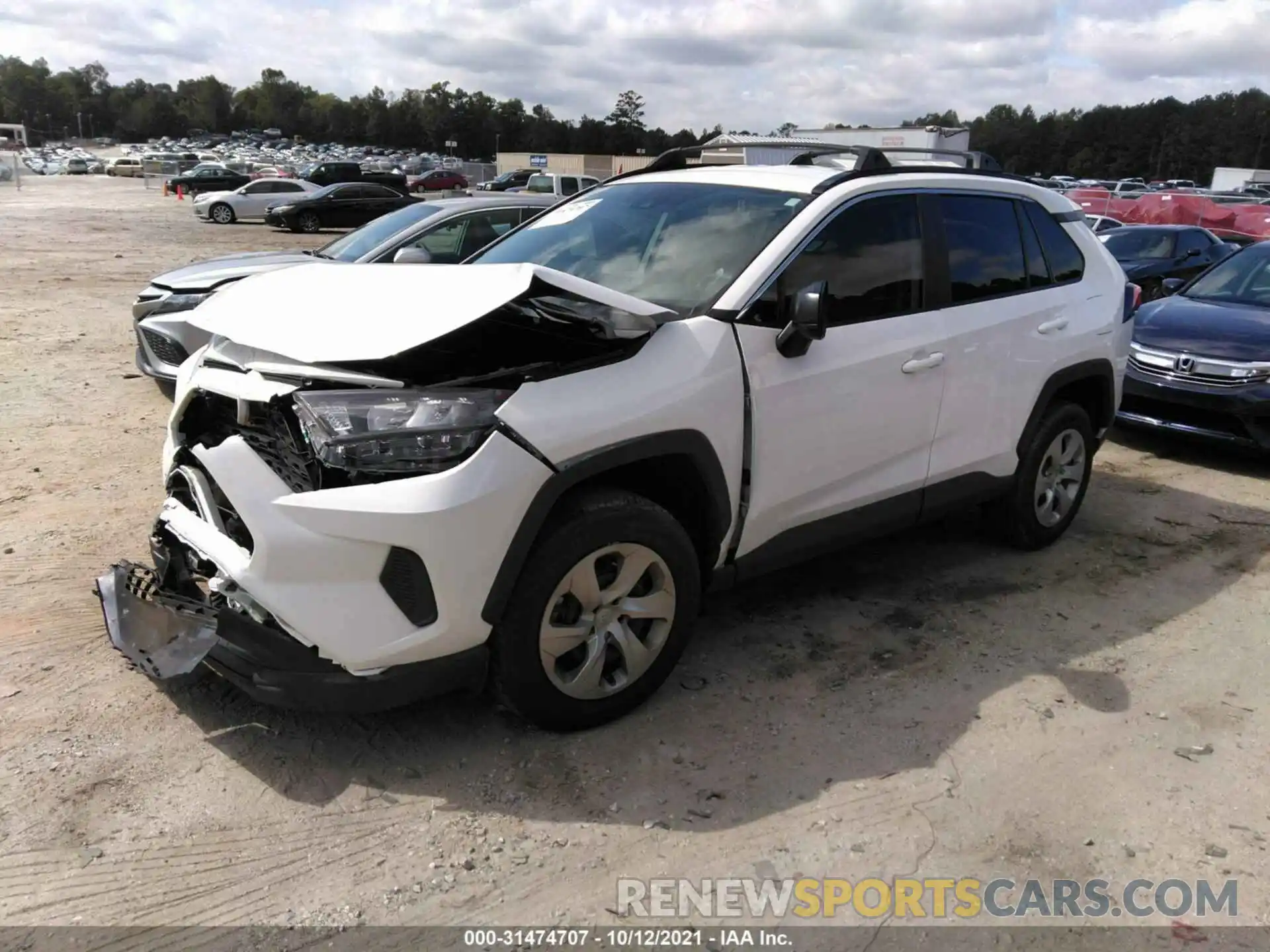 2 Photograph of a damaged car 2T3H1RFV5LW089538 TOYOTA RAV4 2020