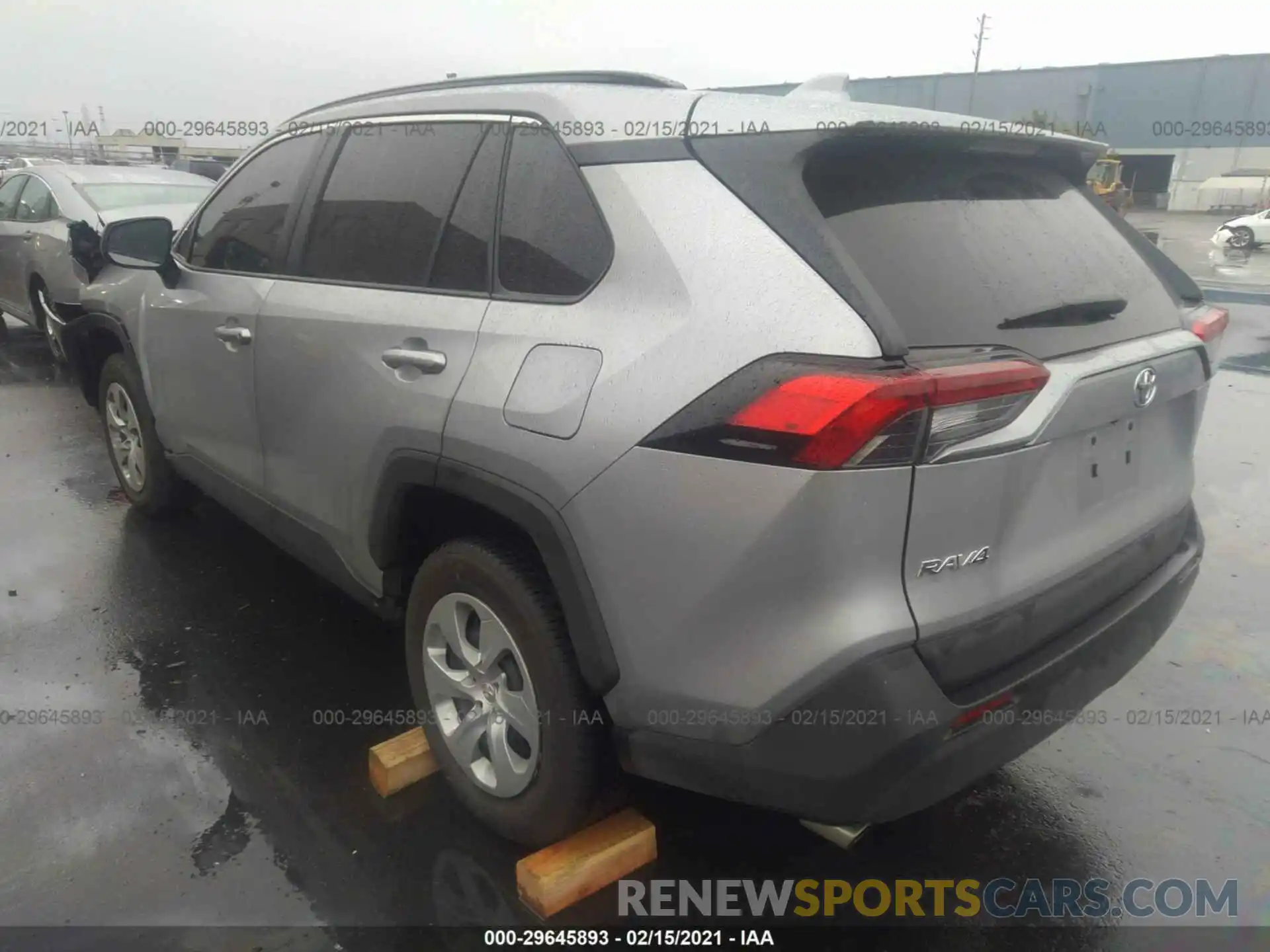 3 Photograph of a damaged car 2T3H1RFV5LW099891 TOYOTA RAV4 2020