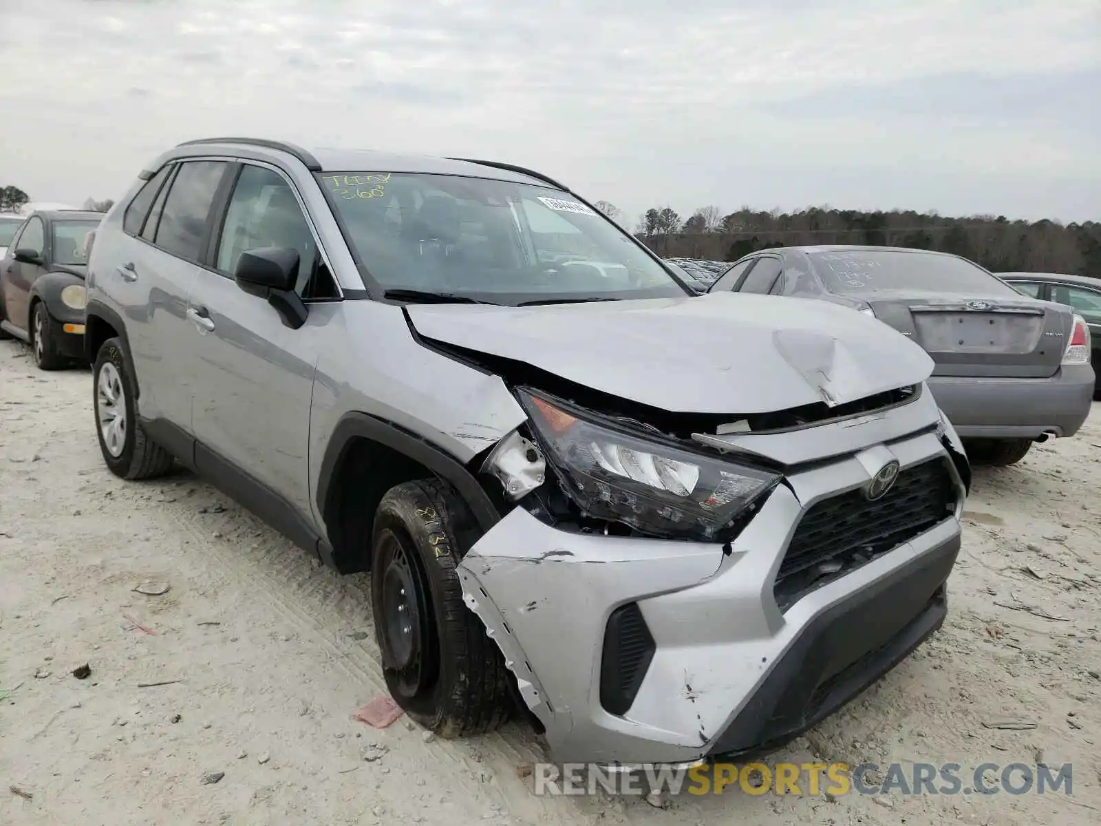 1 Photograph of a damaged car 2T3H1RFV6LC039331 TOYOTA RAV4 2020