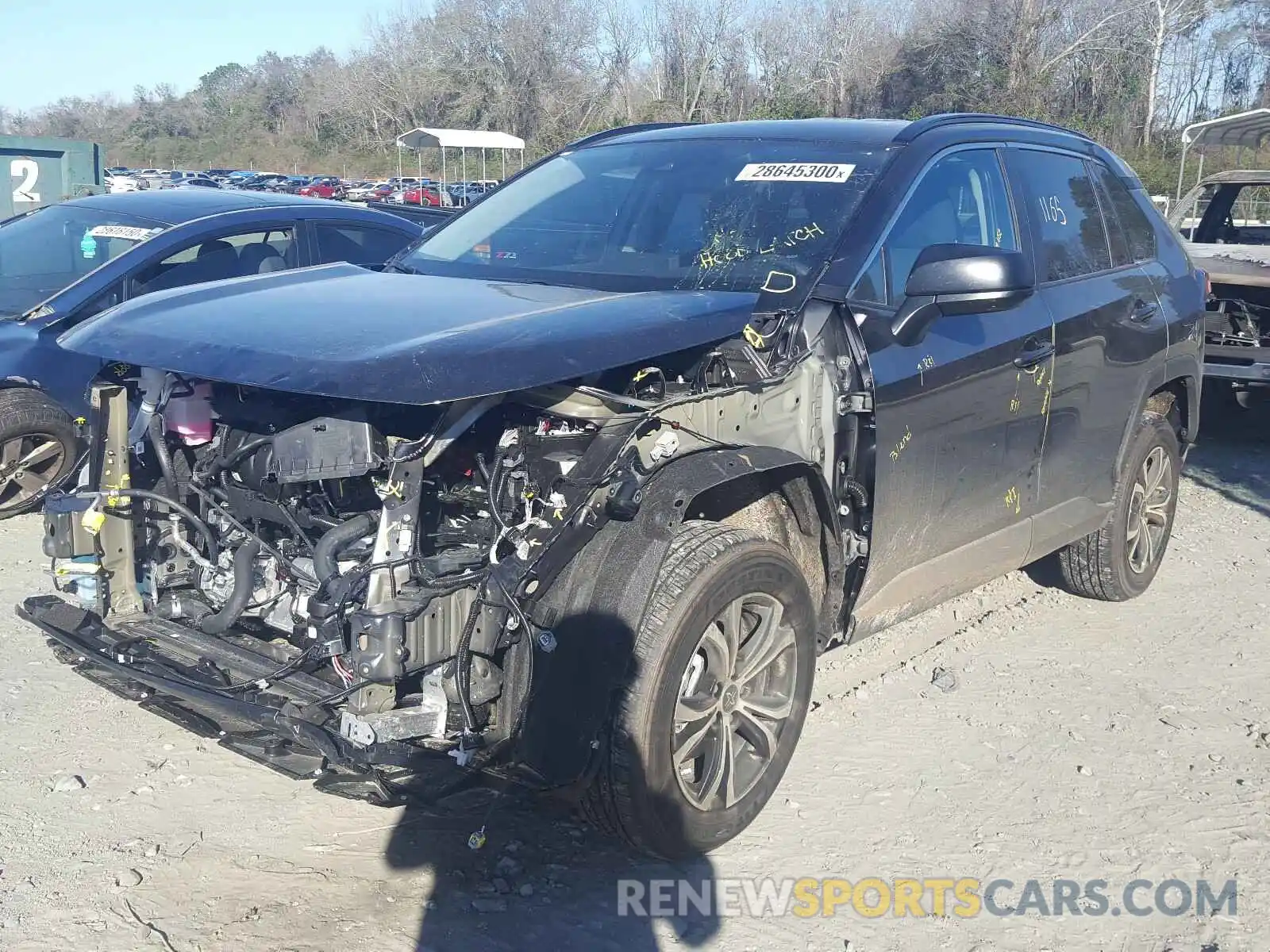 2 Photograph of a damaged car 2T3H1RFV6LC042004 TOYOTA RAV4 2020