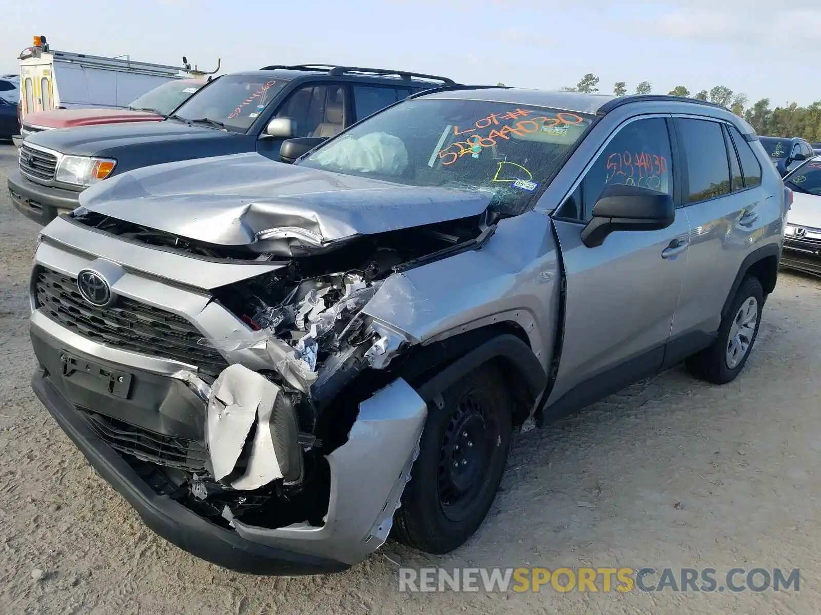 2 Photograph of a damaged car 2T3H1RFV6LC046697 TOYOTA RAV4 2020