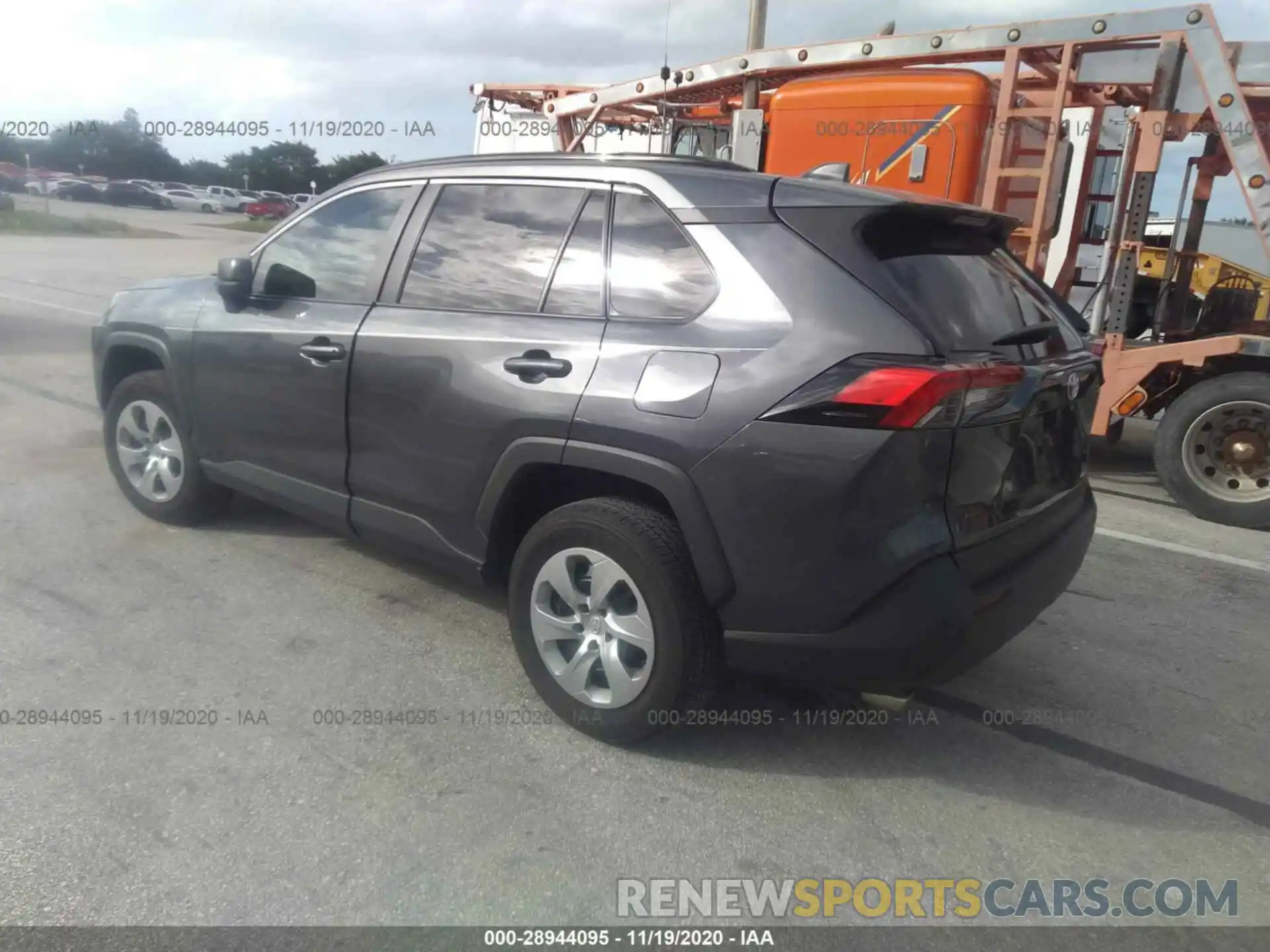 3 Photograph of a damaged car 2T3H1RFV6LC052001 TOYOTA RAV4 2020