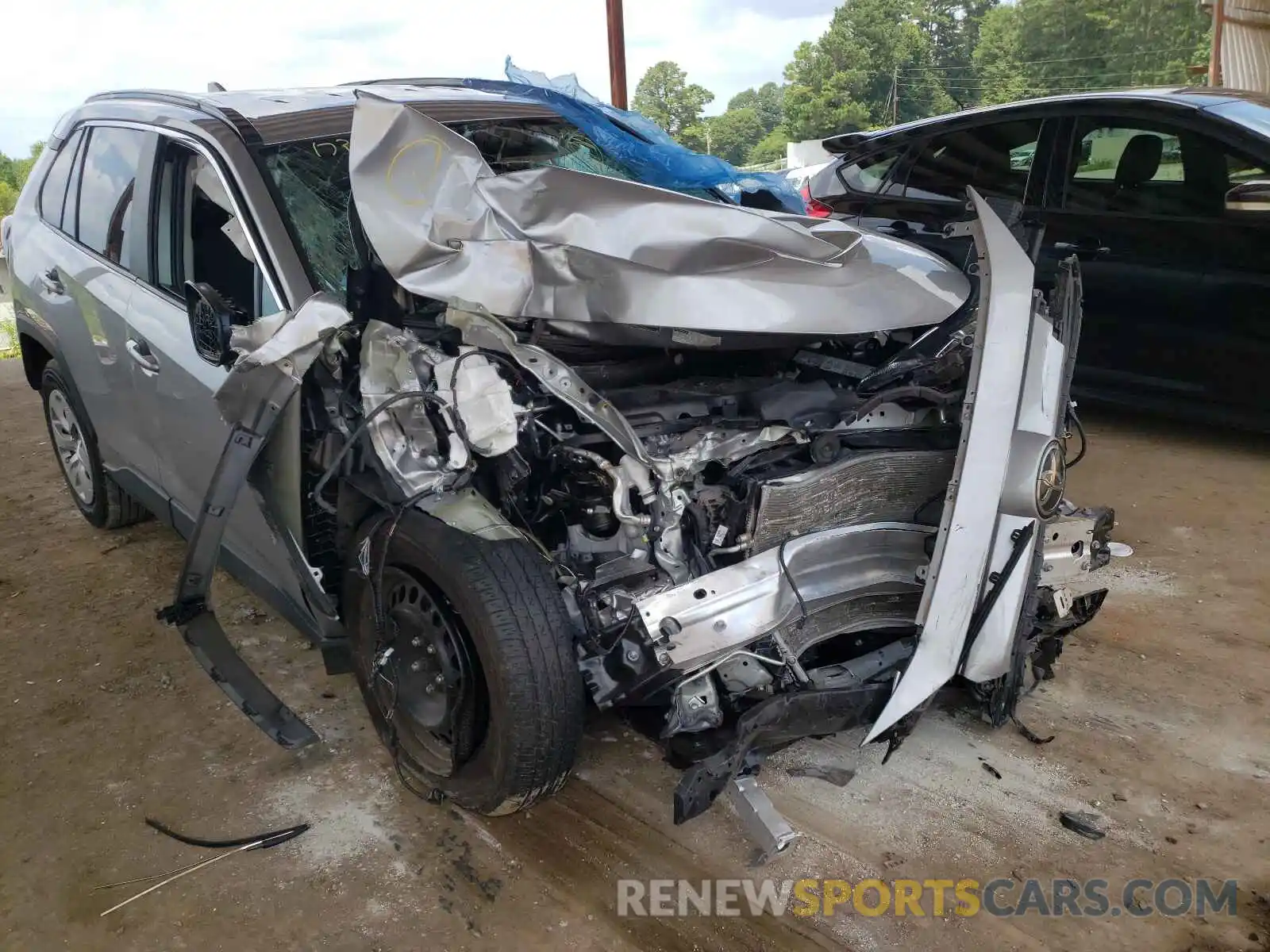 9 Photograph of a damaged car 2T3H1RFV6LC055688 TOYOTA RAV4 2020