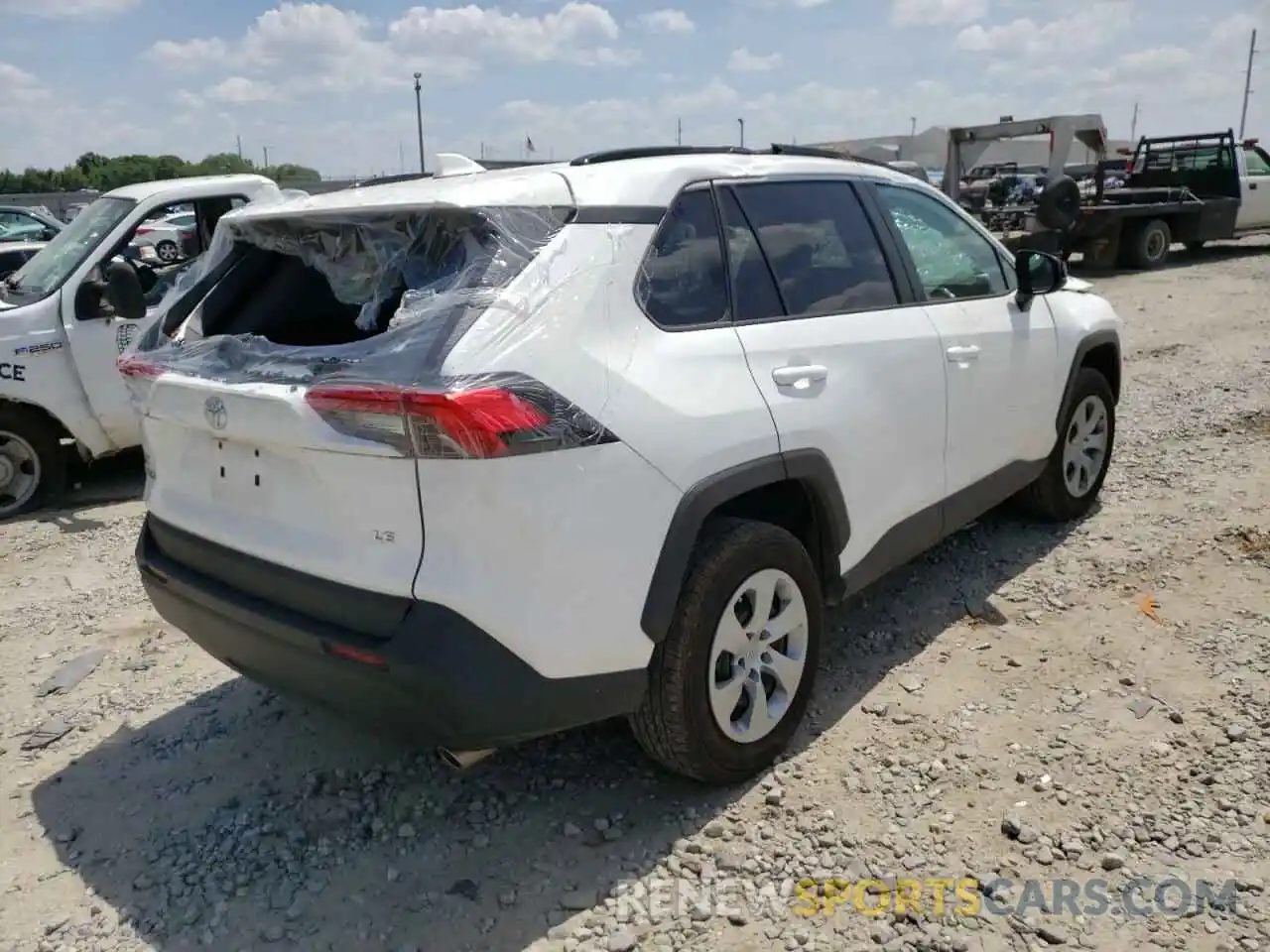 4 Photograph of a damaged car 2T3H1RFV6LC056789 TOYOTA RAV4 2020