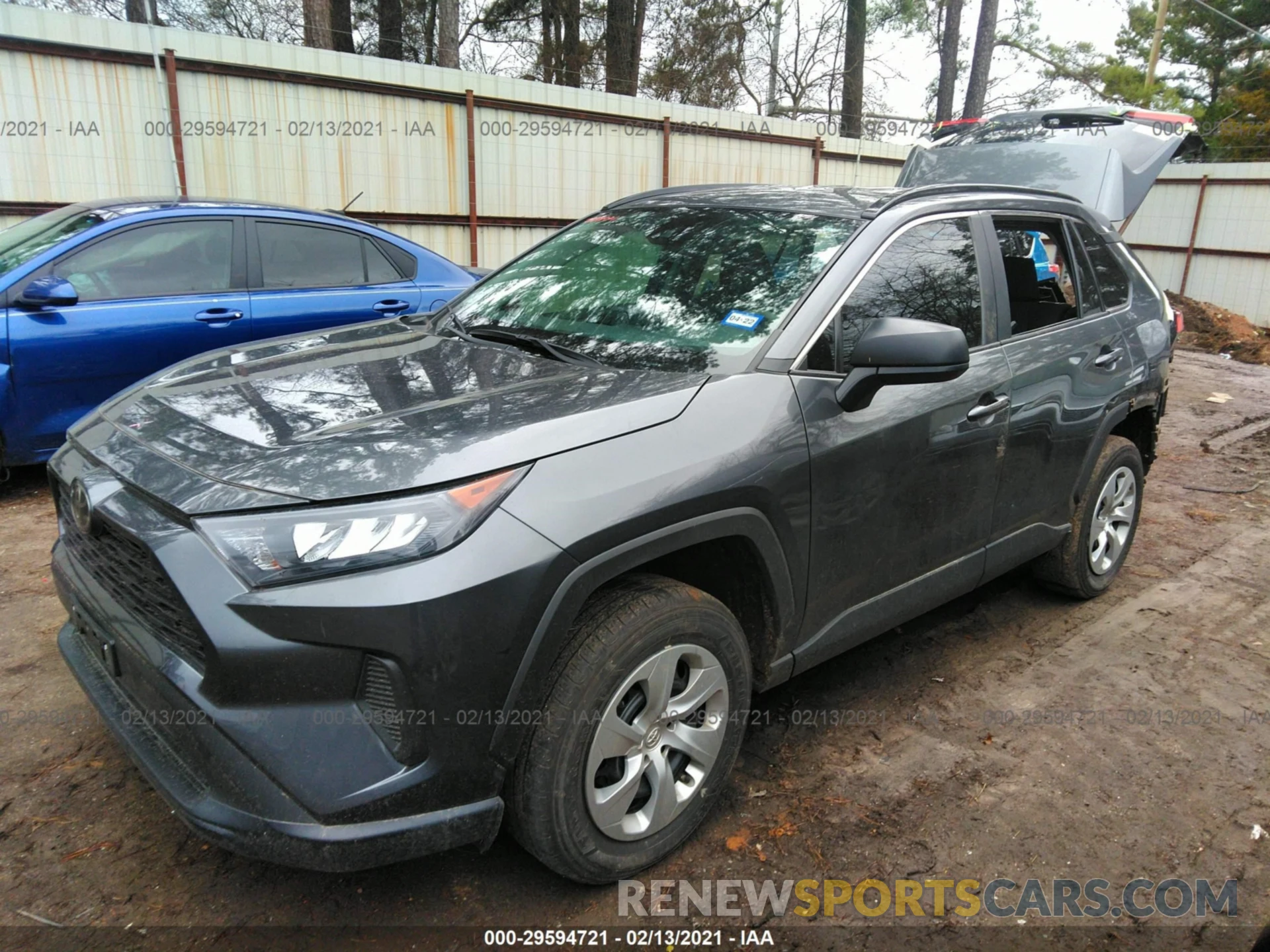 2 Photograph of a damaged car 2T3H1RFV6LC061202 TOYOTA RAV4 2020