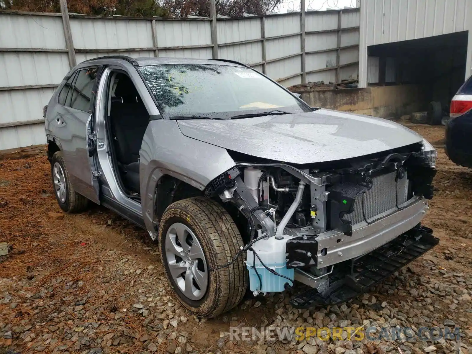 1 Photograph of a damaged car 2T3H1RFV6LC062043 TOYOTA RAV4 2020