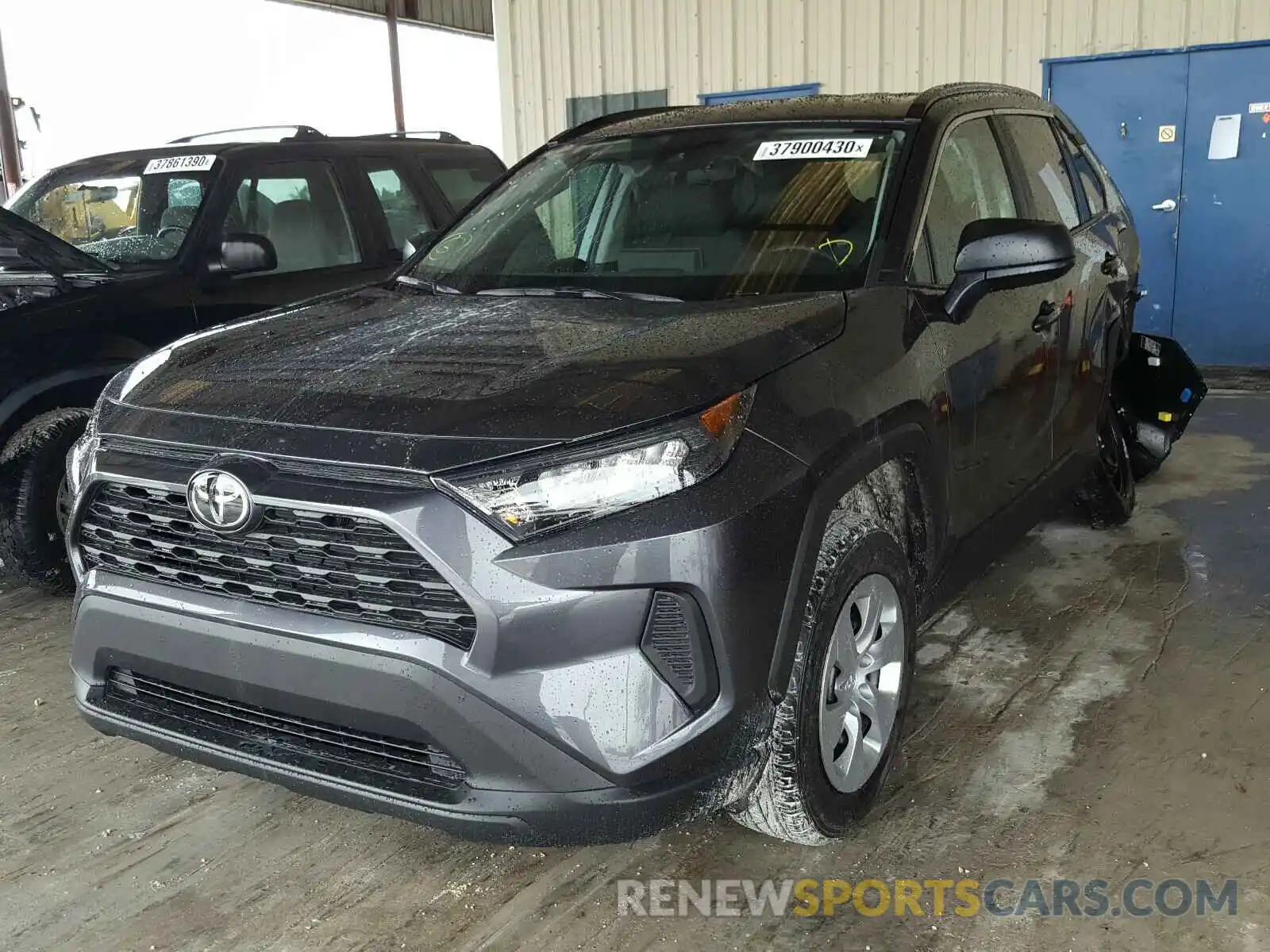 2 Photograph of a damaged car 2T3H1RFV6LC063659 TOYOTA RAV4 2020