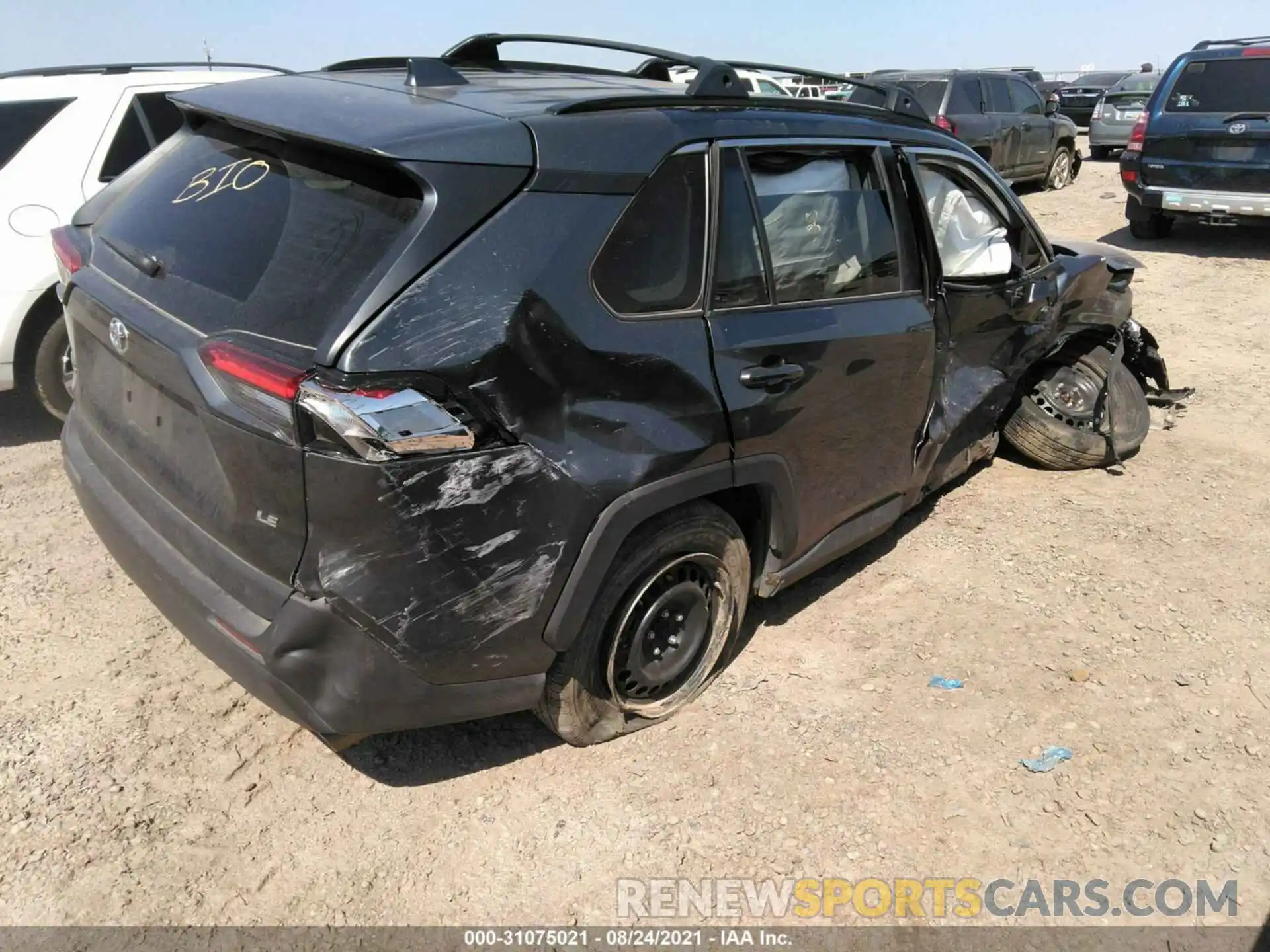 4 Photograph of a damaged car 2T3H1RFV6LC071275 TOYOTA RAV4 2020