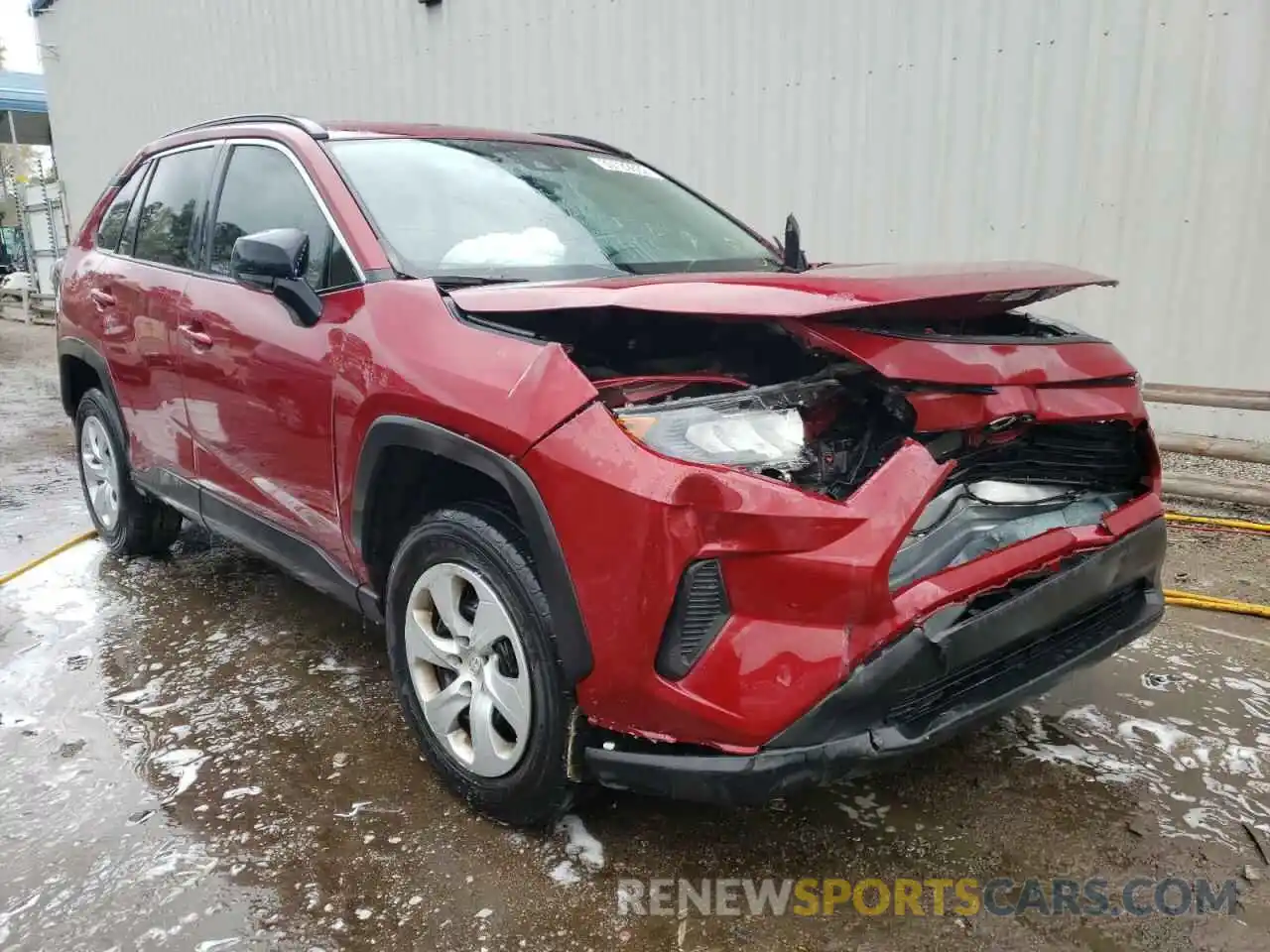 1 Photograph of a damaged car 2T3H1RFV6LC072698 TOYOTA RAV4 2020