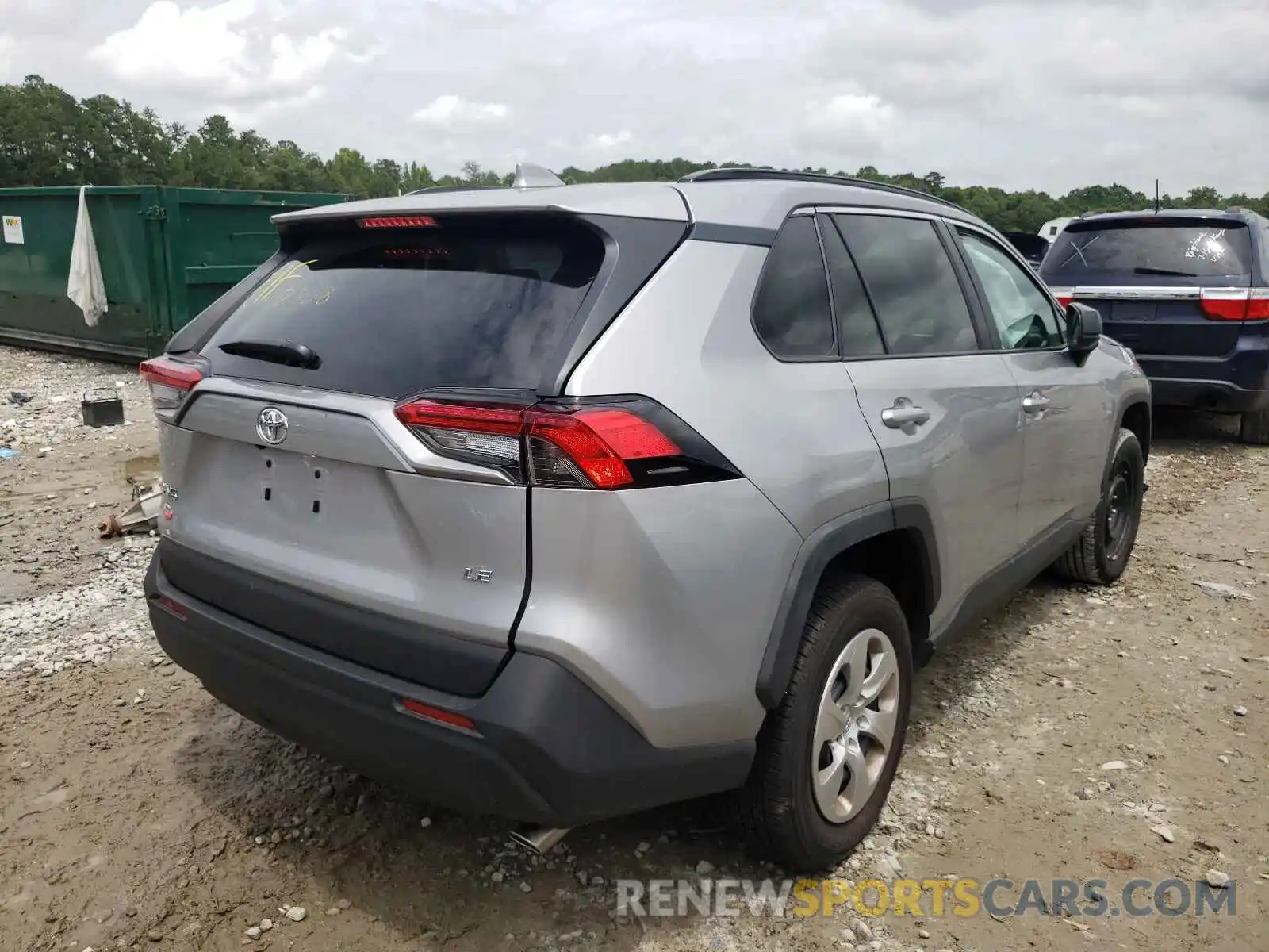 4 Photograph of a damaged car 2T3H1RFV6LC076329 TOYOTA RAV4 2020