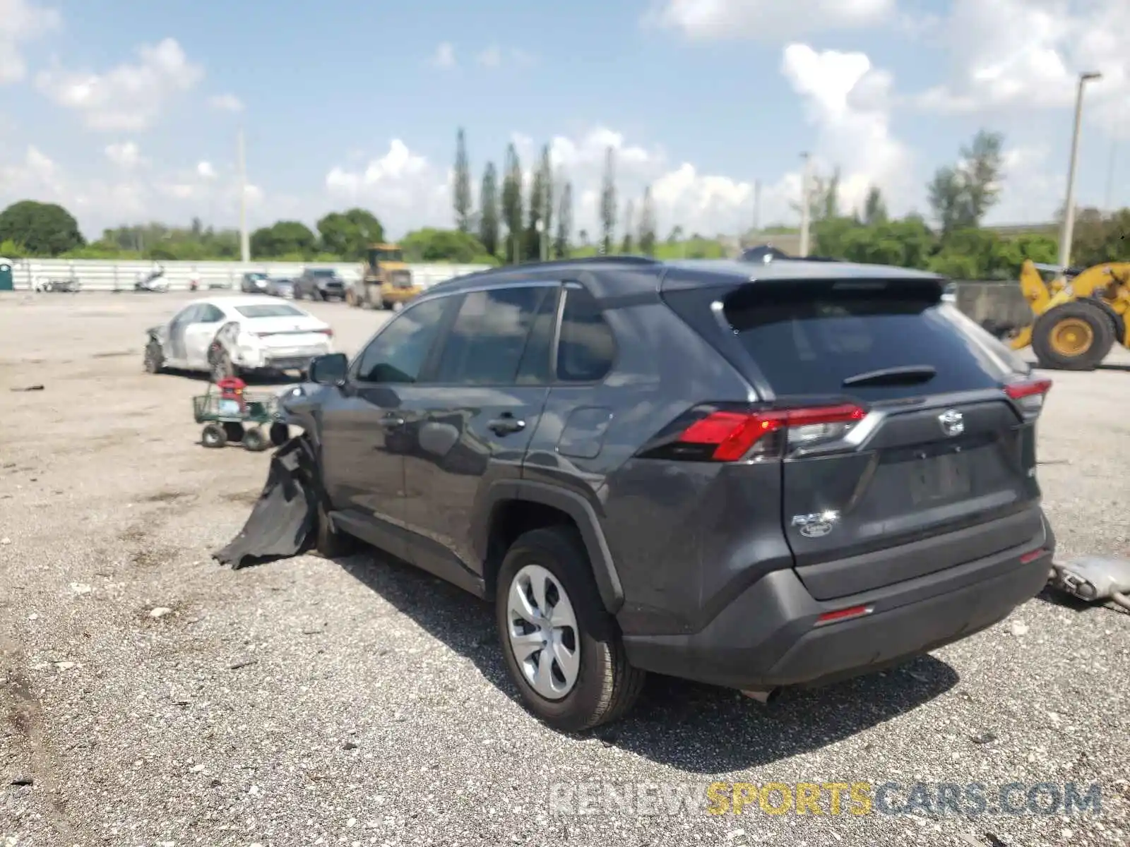 3 Фотография поврежденного автомобиля 2T3H1RFV6LC077187 TOYOTA RAV4 2020