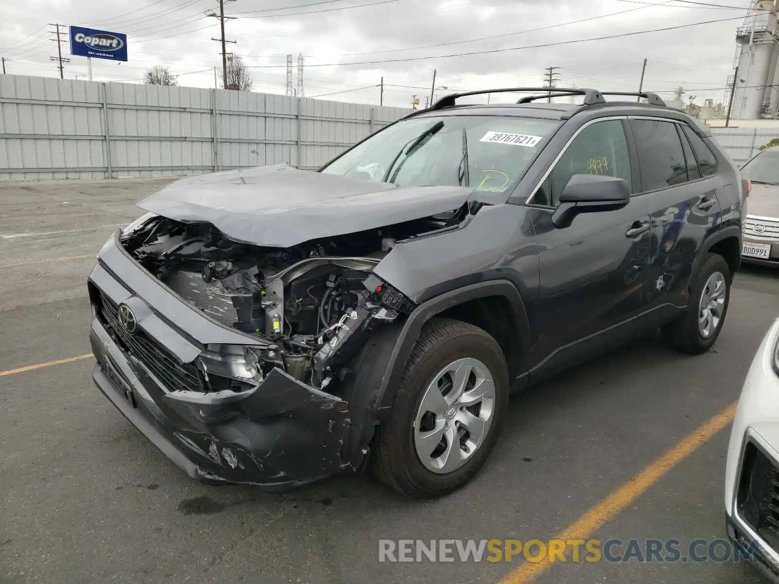 2 Photograph of a damaged car 2T3H1RFV6LC079957 TOYOTA RAV4 2020