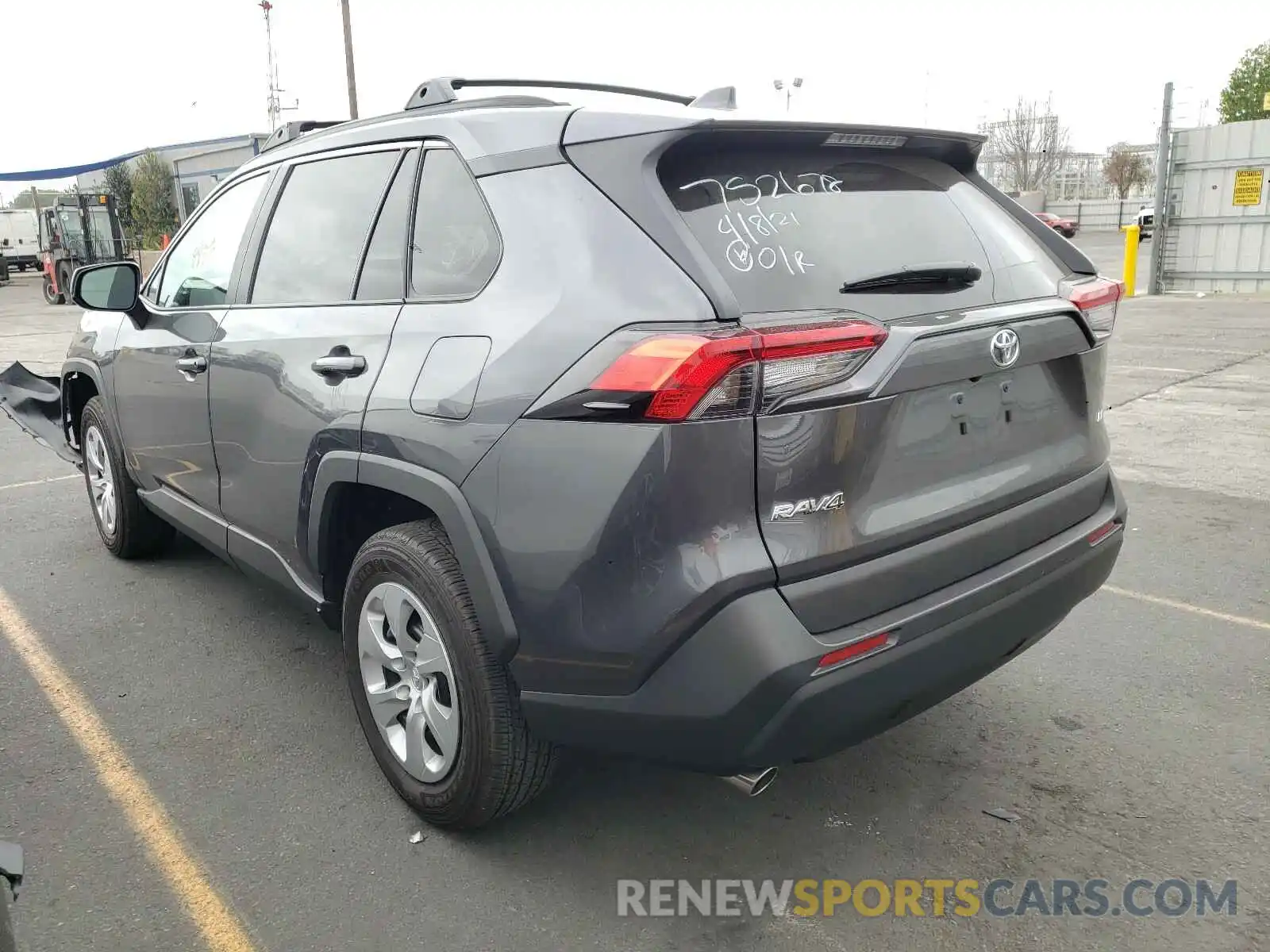 3 Photograph of a damaged car 2T3H1RFV6LC079957 TOYOTA RAV4 2020