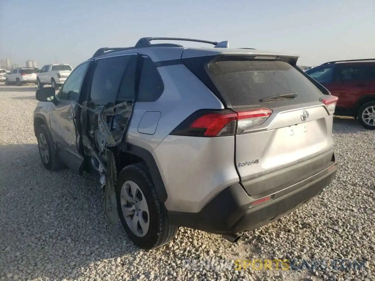 3 Photograph of a damaged car 2T3H1RFV6LC082809 TOYOTA RAV4 2020