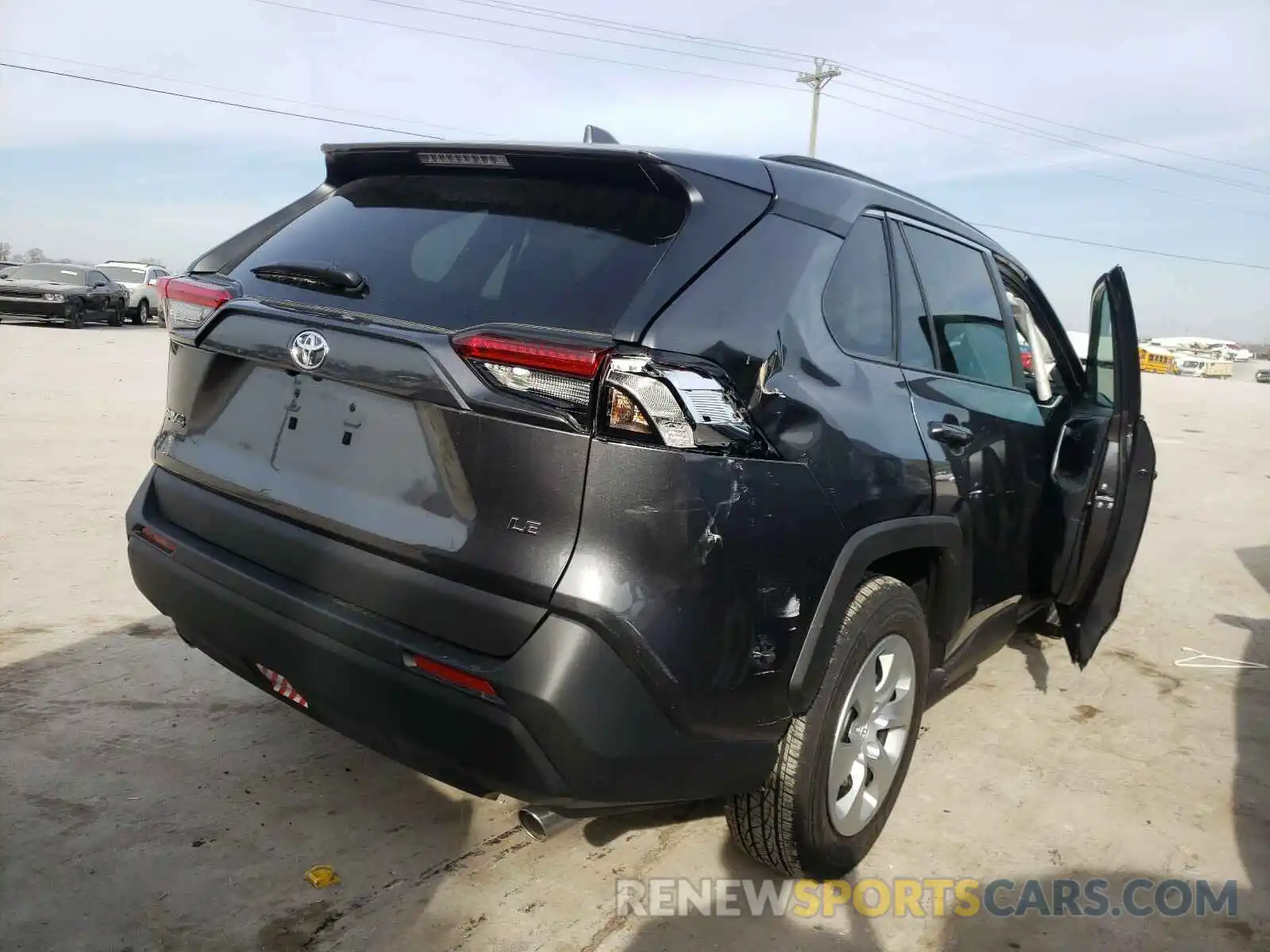 4 Photograph of a damaged car 2T3H1RFV6LC084494 TOYOTA RAV4 2020