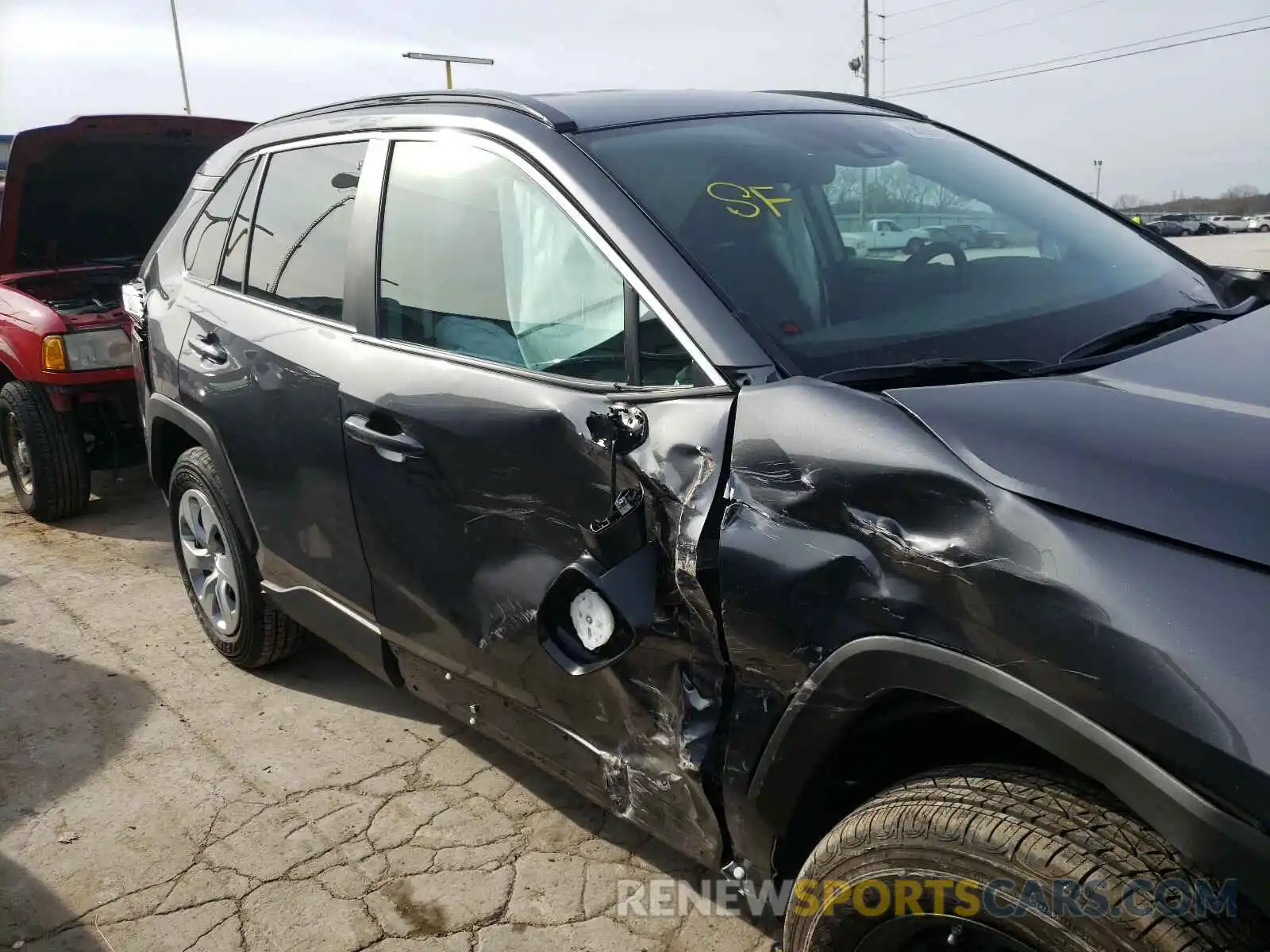 9 Photograph of a damaged car 2T3H1RFV6LC084494 TOYOTA RAV4 2020