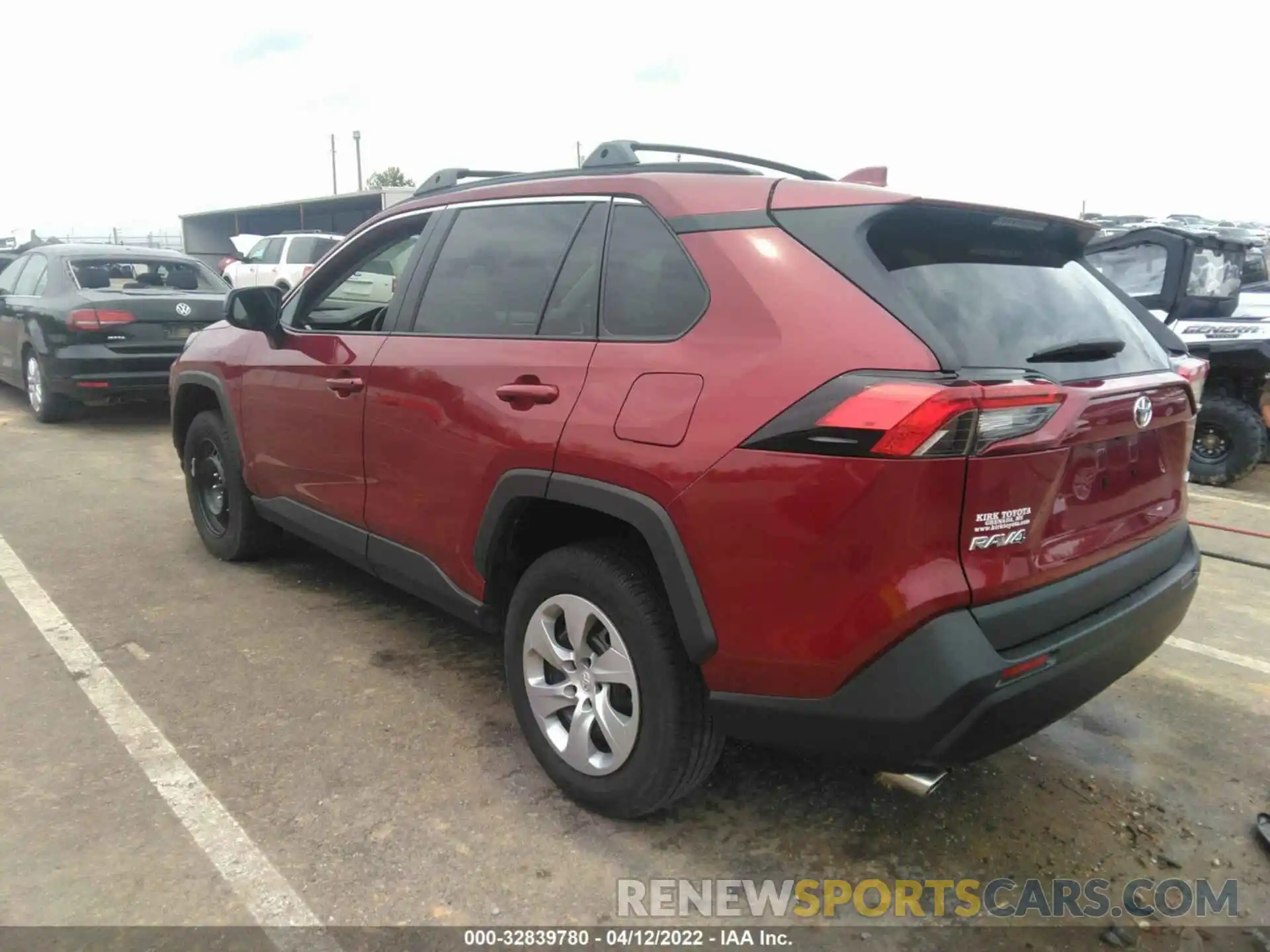 3 Фотография поврежденного автомобиля 2T3H1RFV6LW075521 TOYOTA RAV4 2020