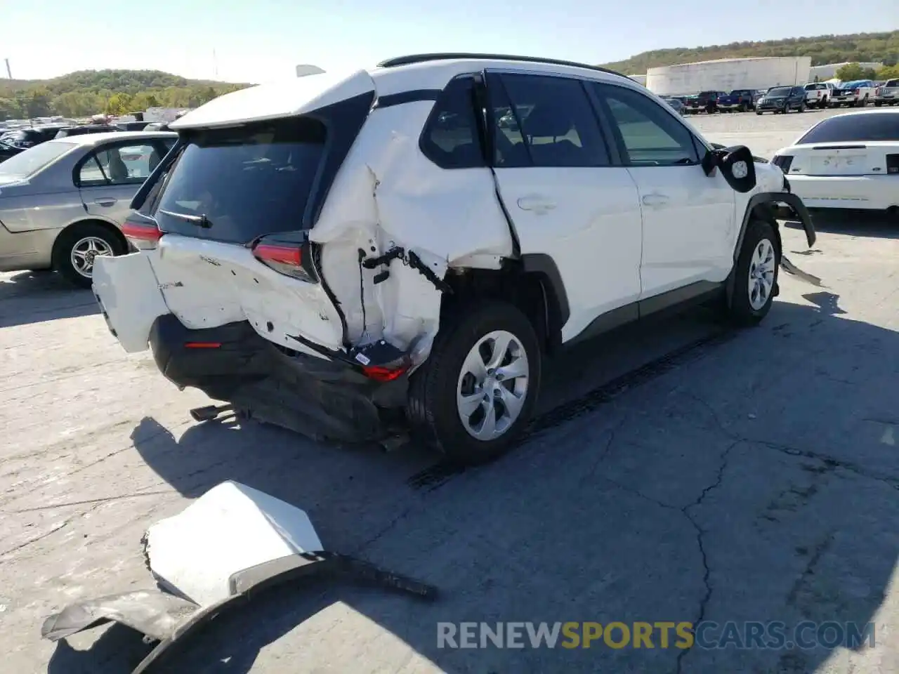 4 Photograph of a damaged car 2T3H1RFV6LW097616 TOYOTA RAV4 2020